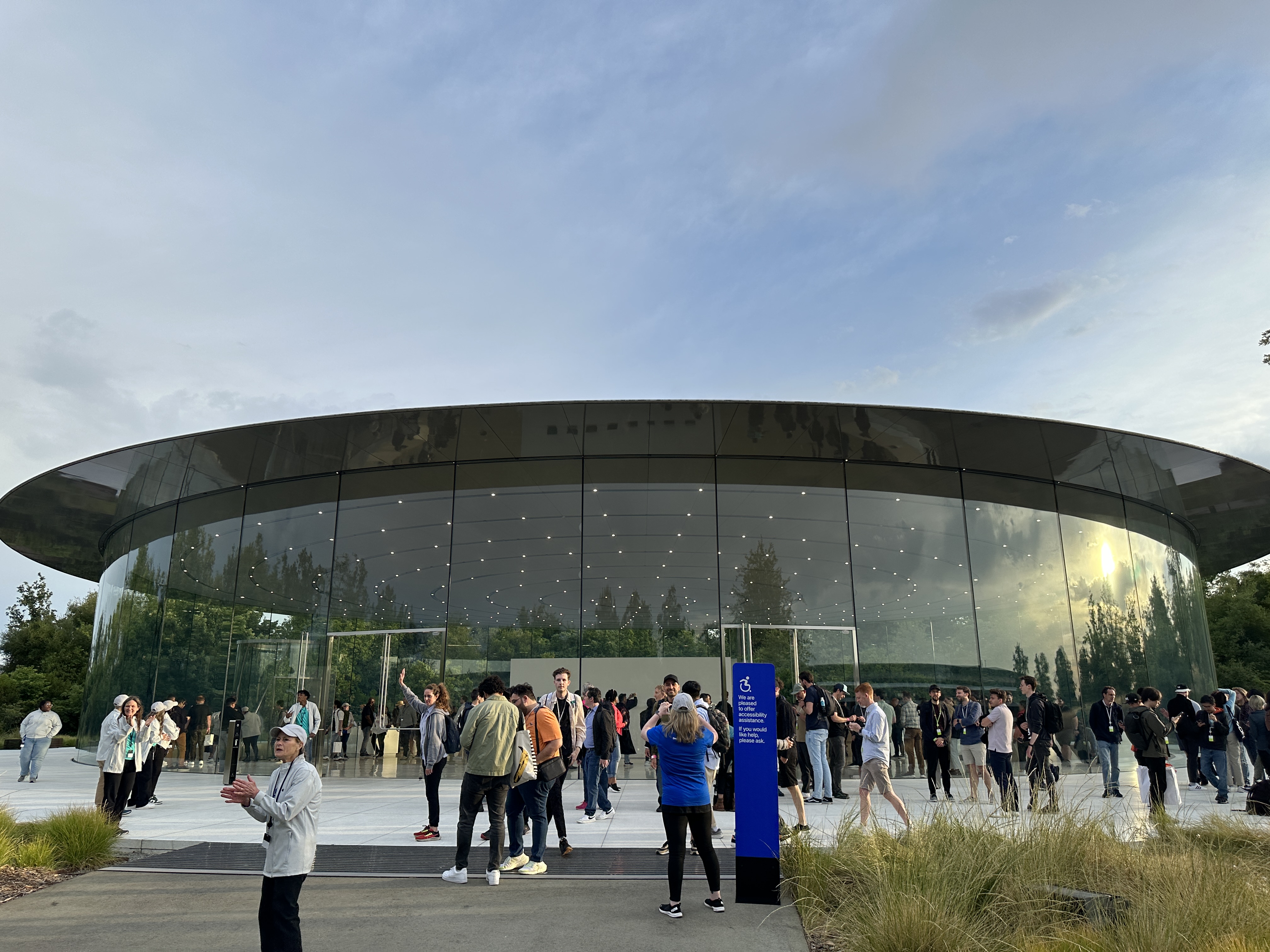 steve jobs theater exterior