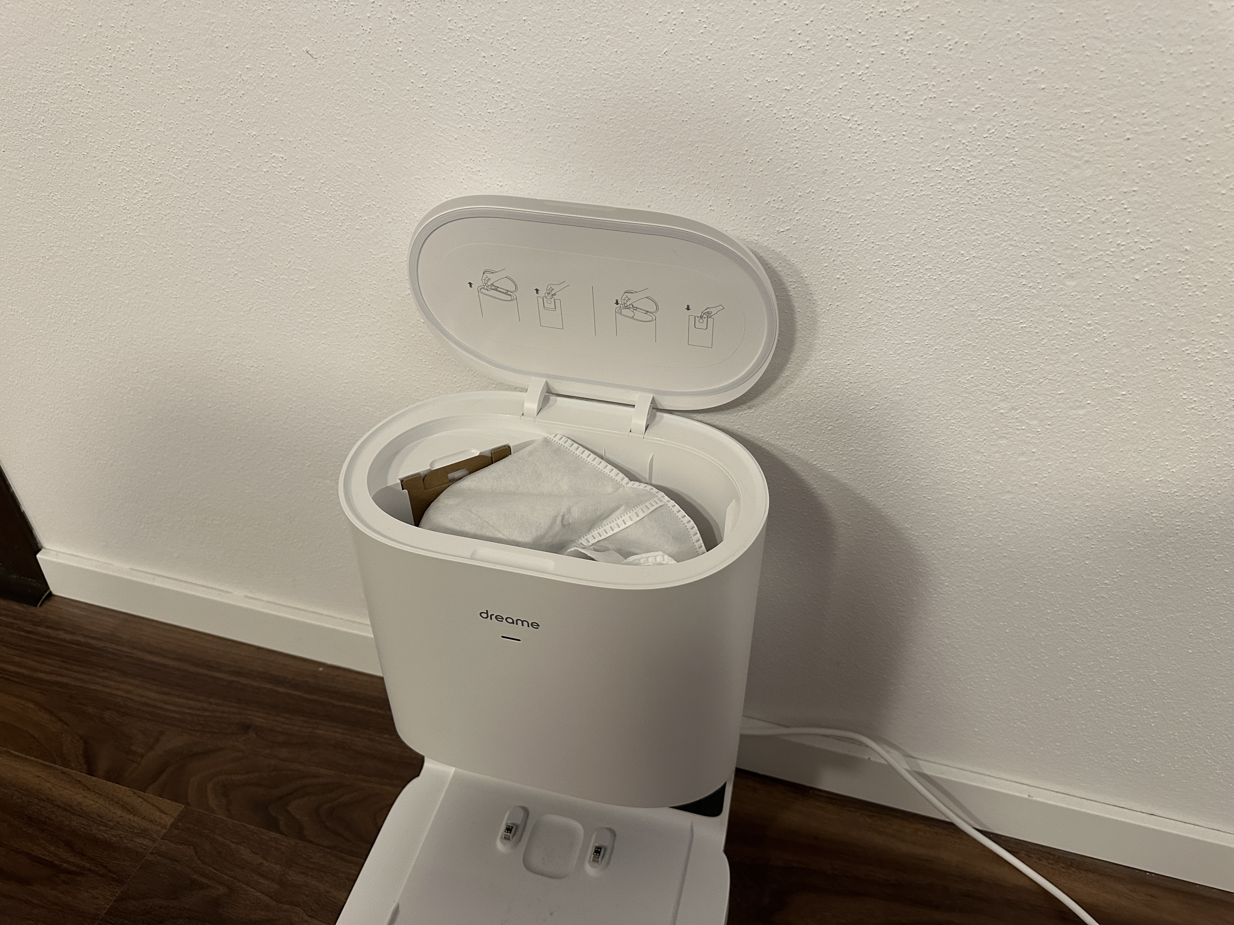 open robot vacuum dock