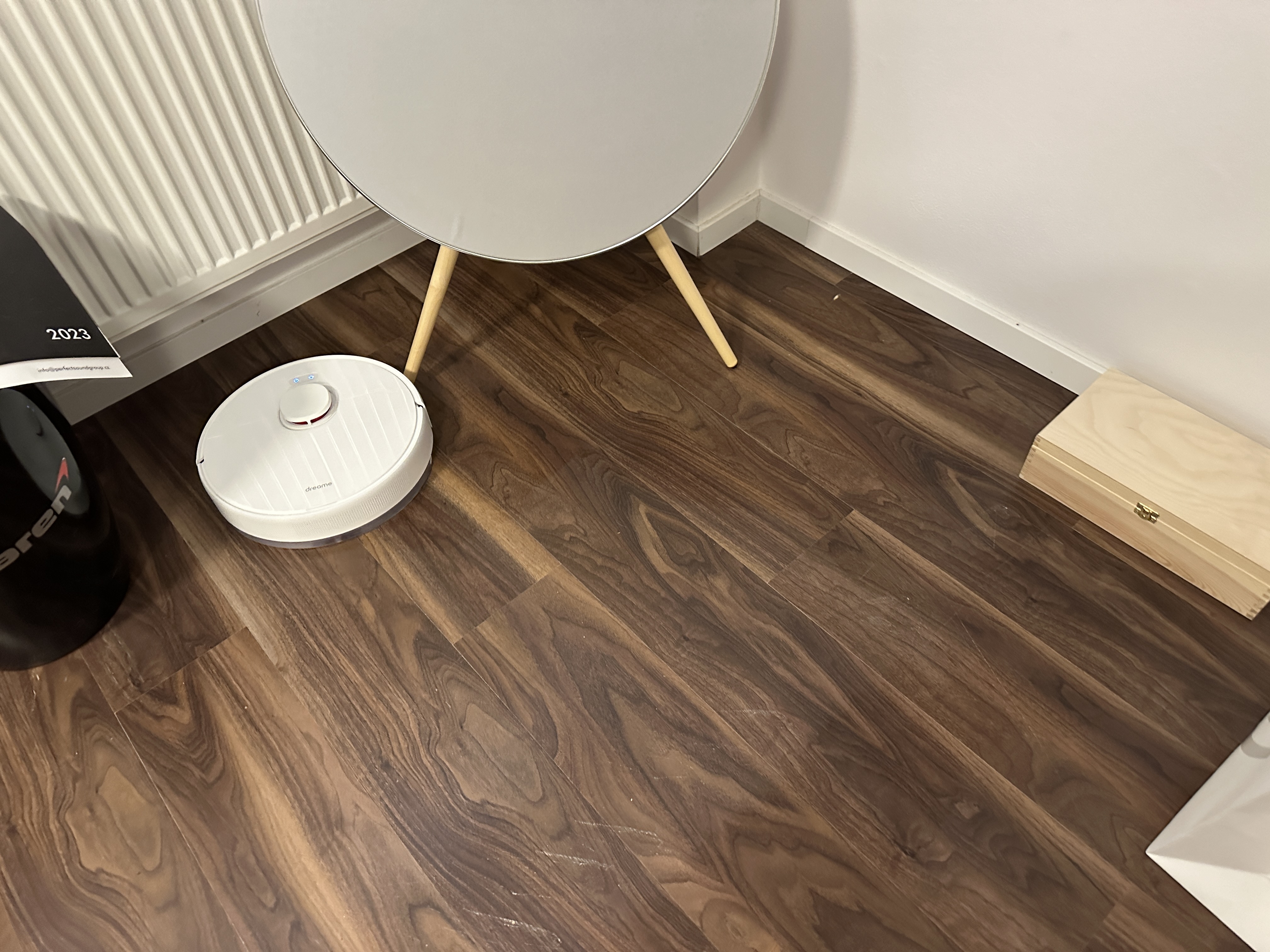 robot vacuum in corner