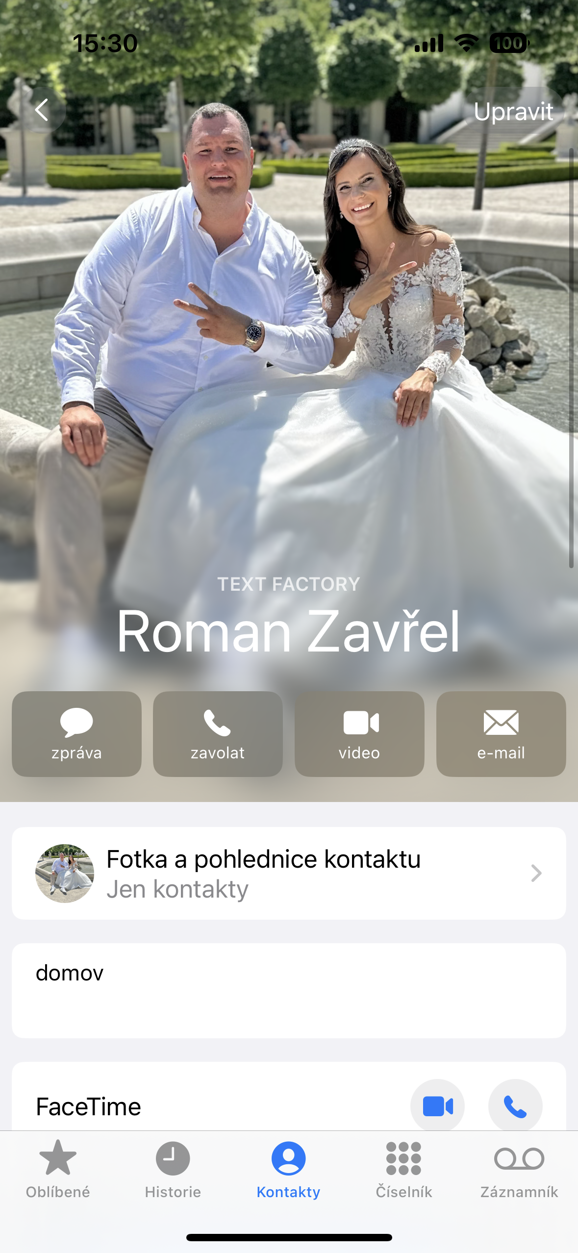 wedding couple contact photo