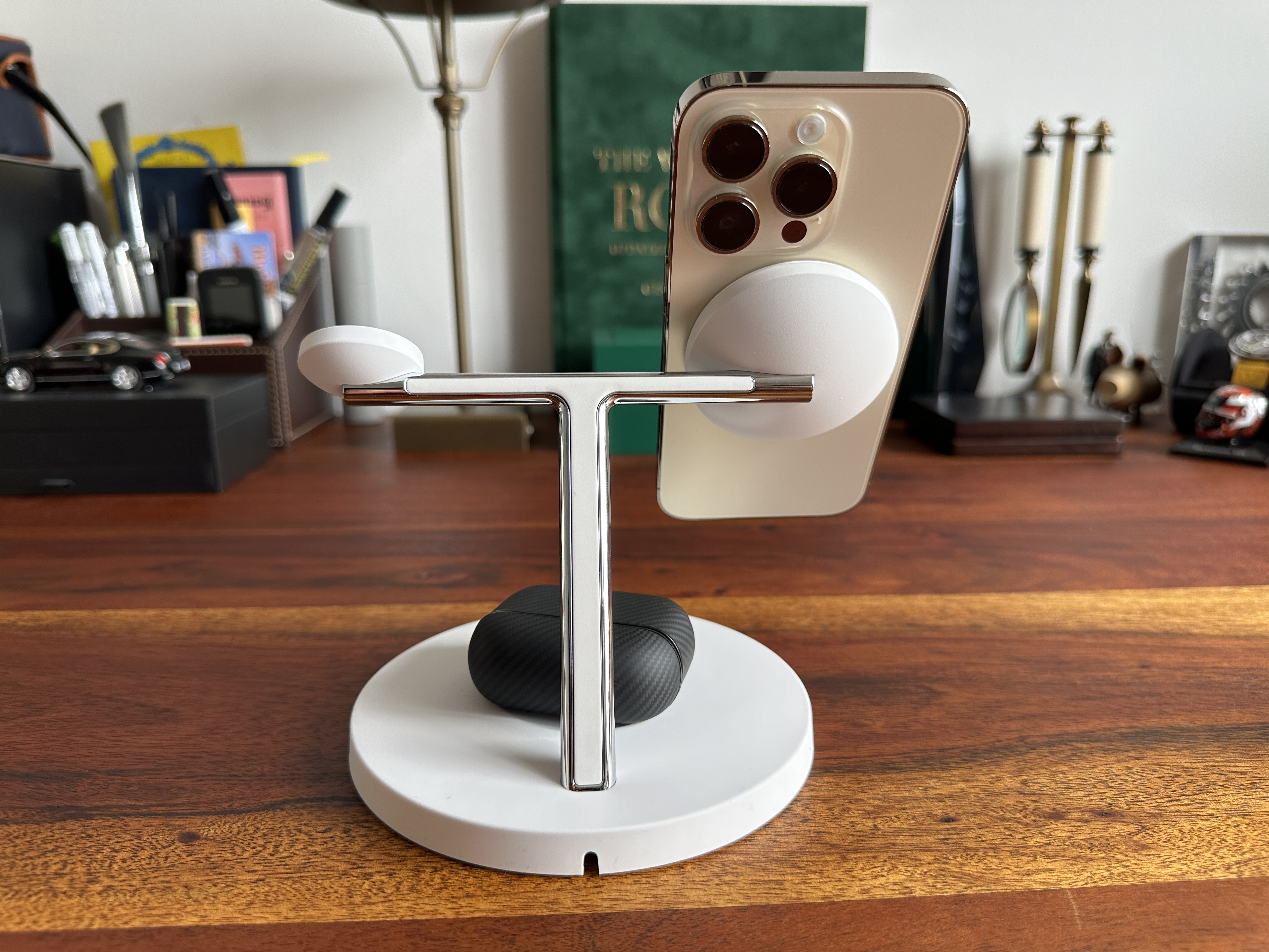 wireless charging stand side view