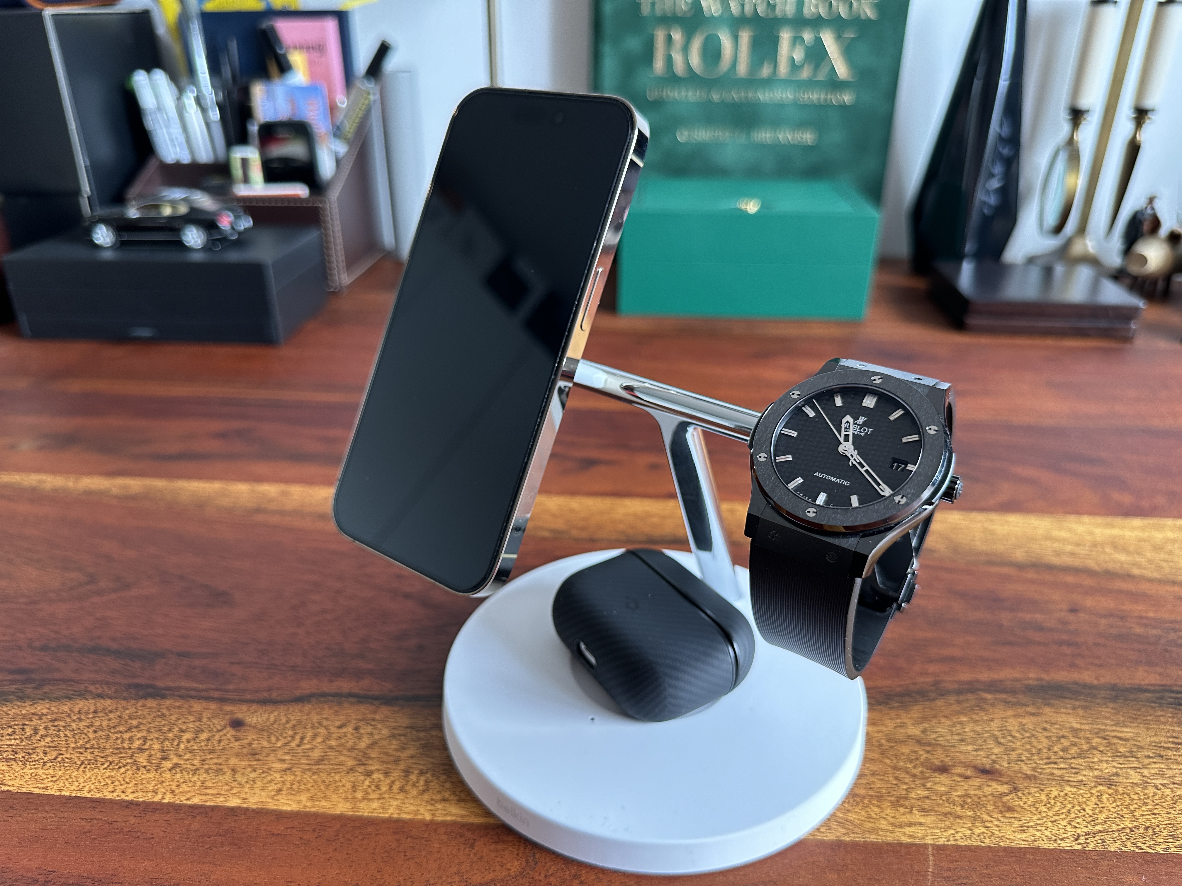 wireless charging stand with watch