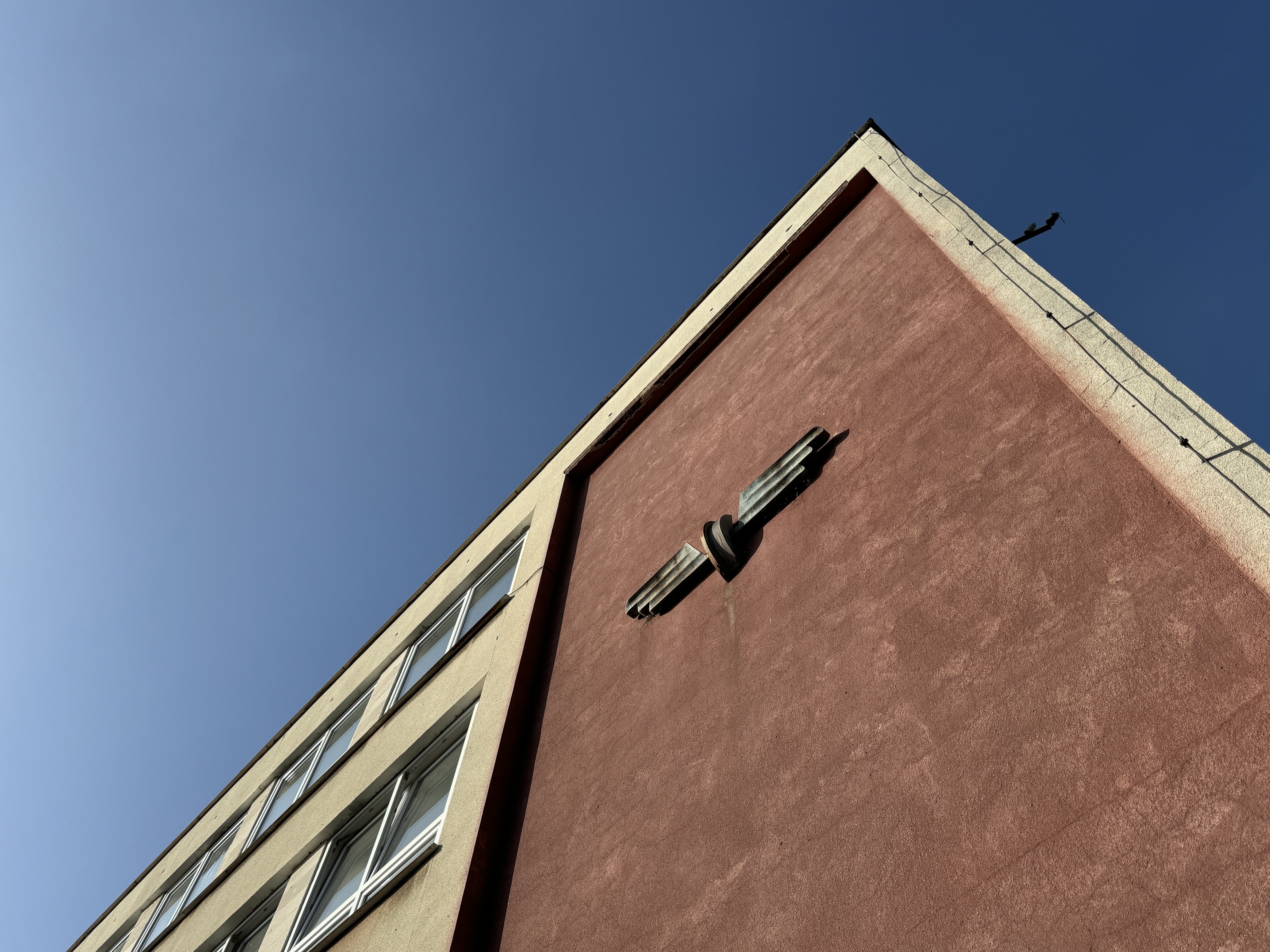 building corner perspective