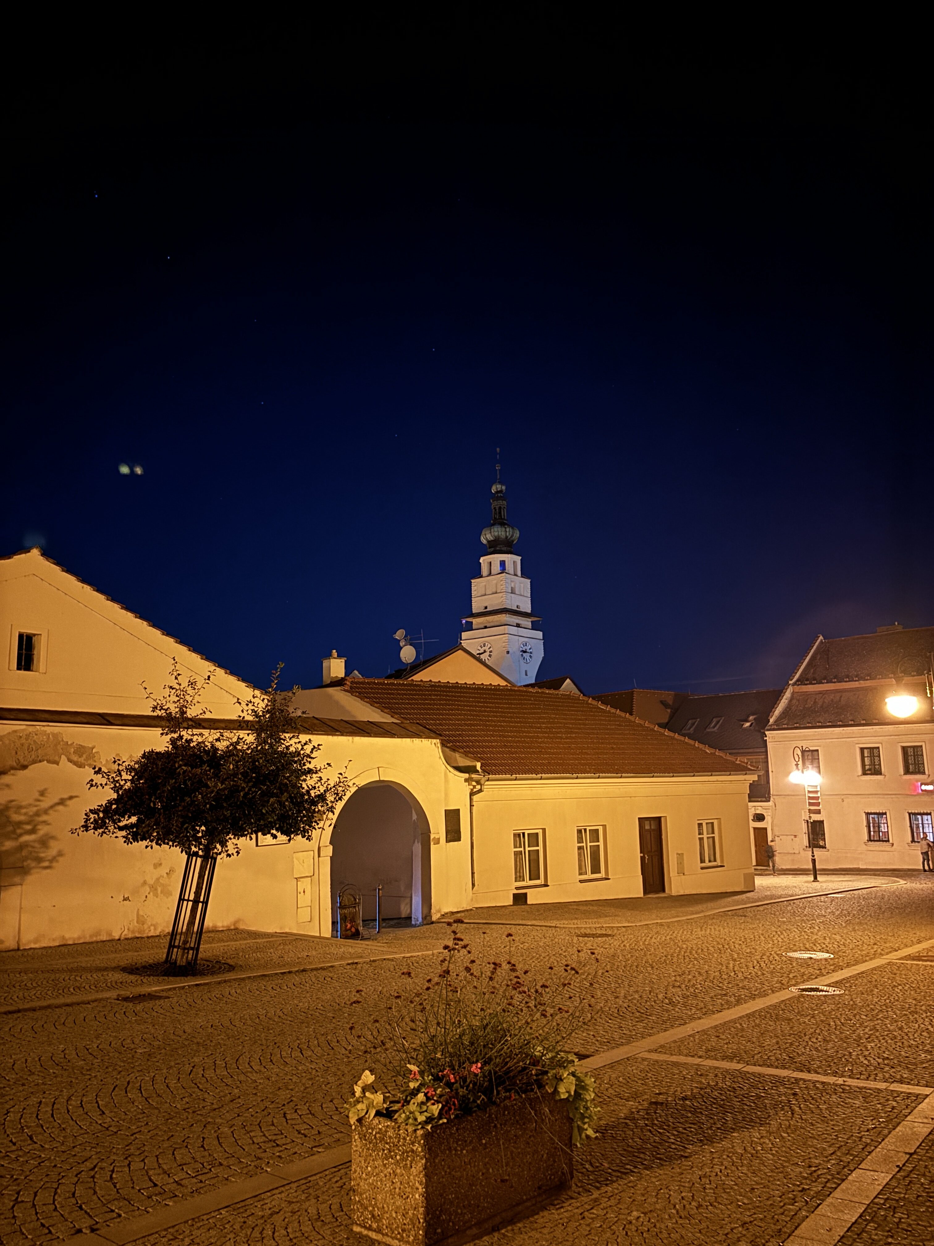 fotky iphone 15 noc 11