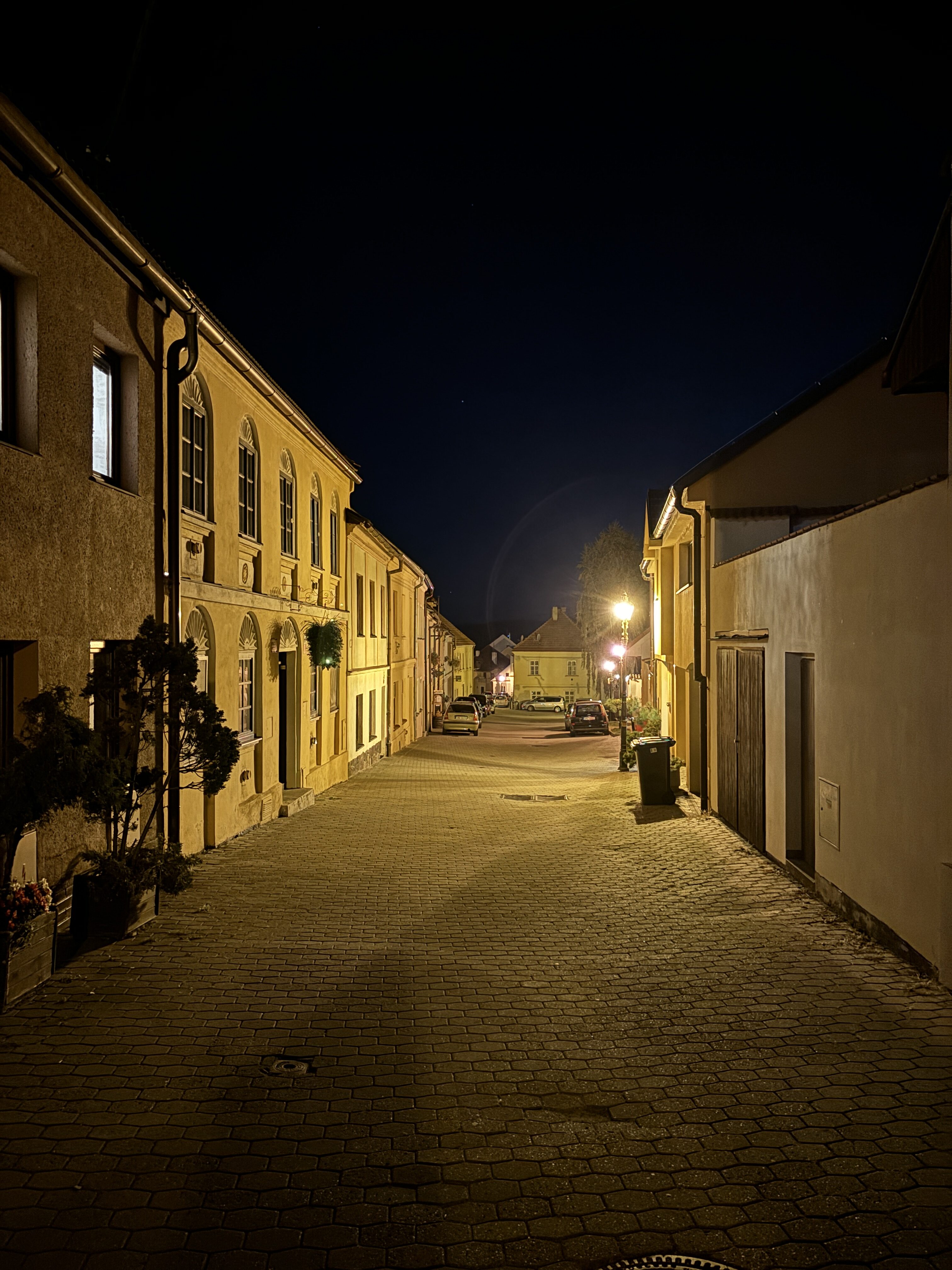 fotky iphone 15 noc 12