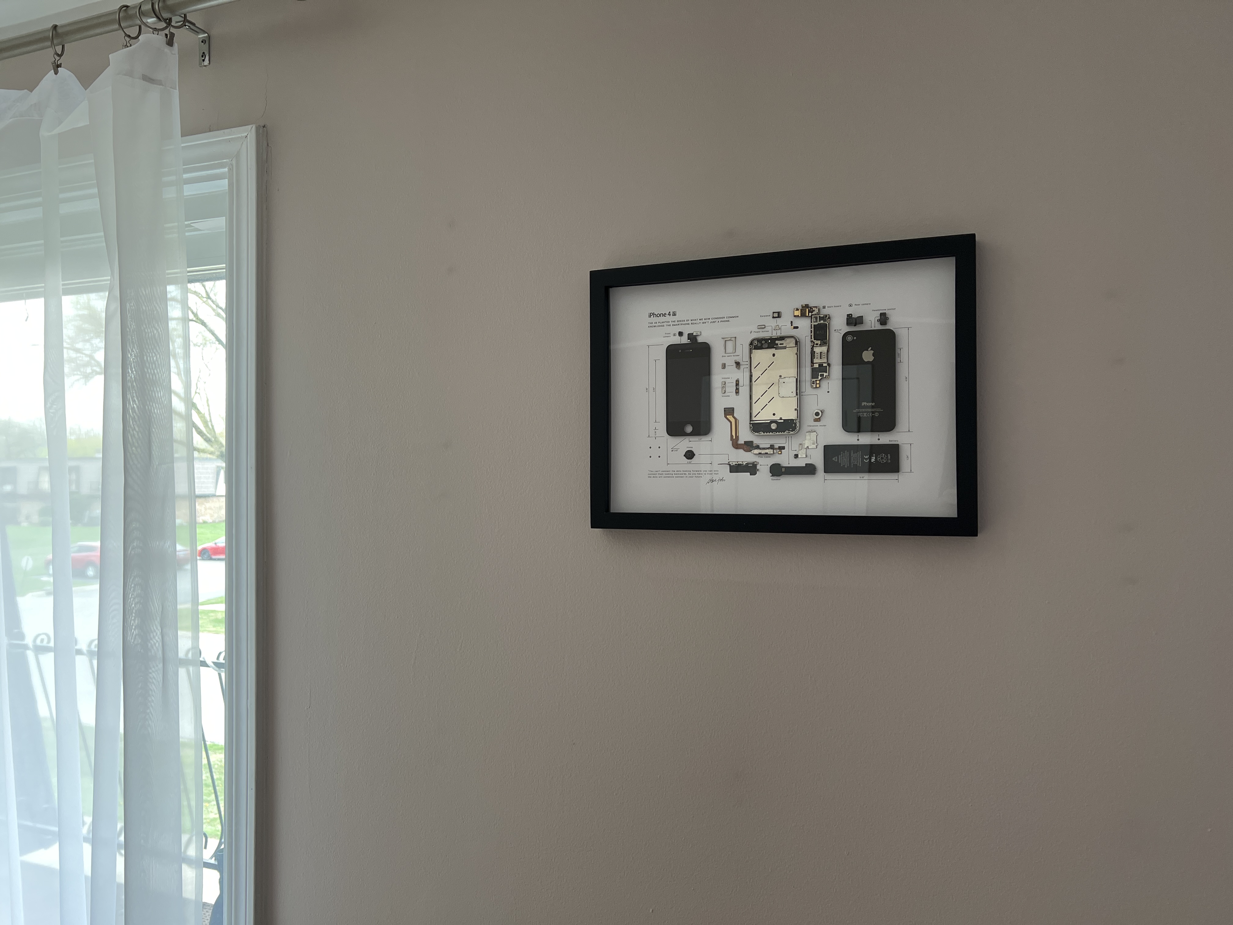 framed iphone 4s disassembled