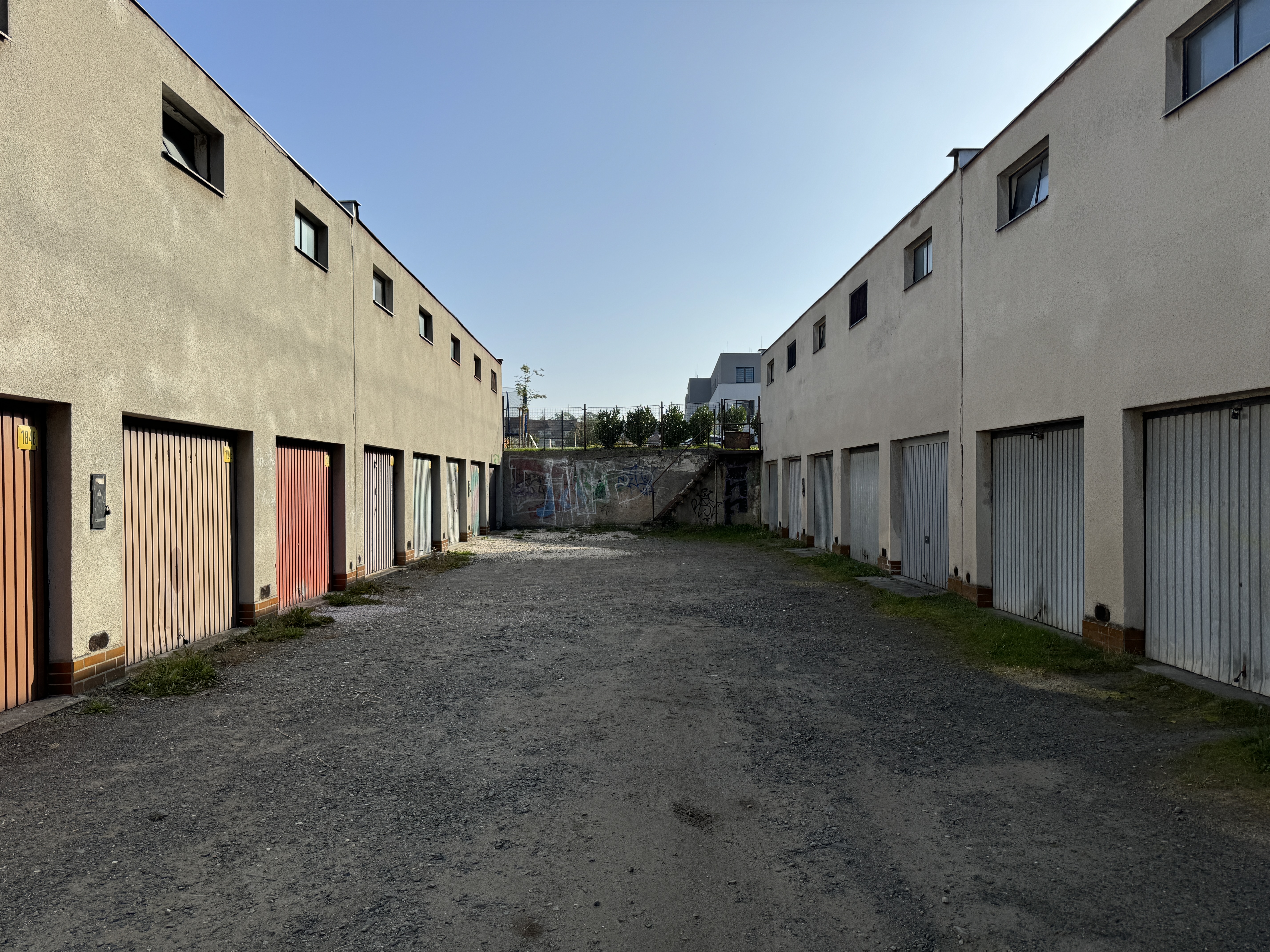 garage doors symmetry