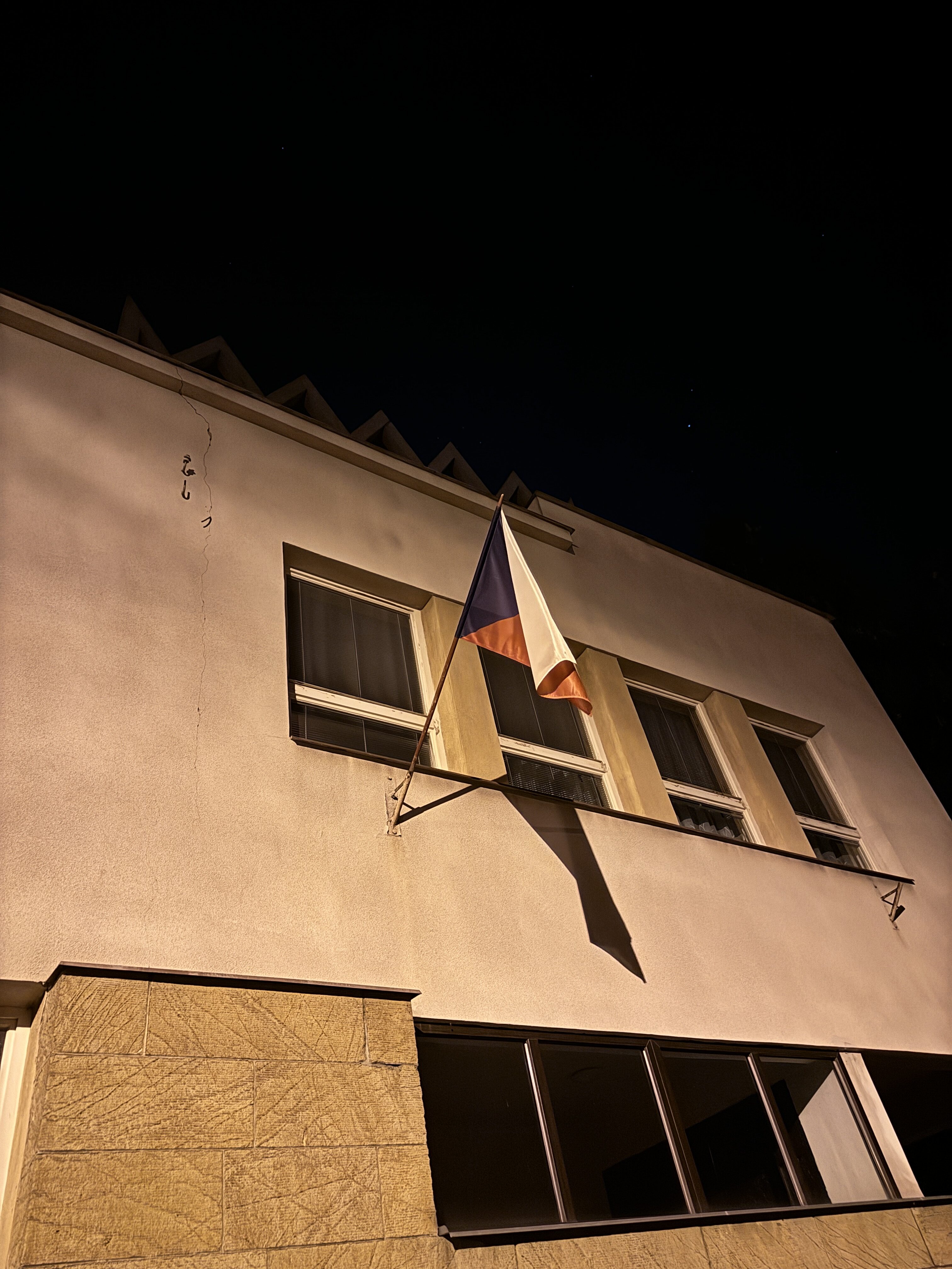 iPhone 15 pro foto noc 2