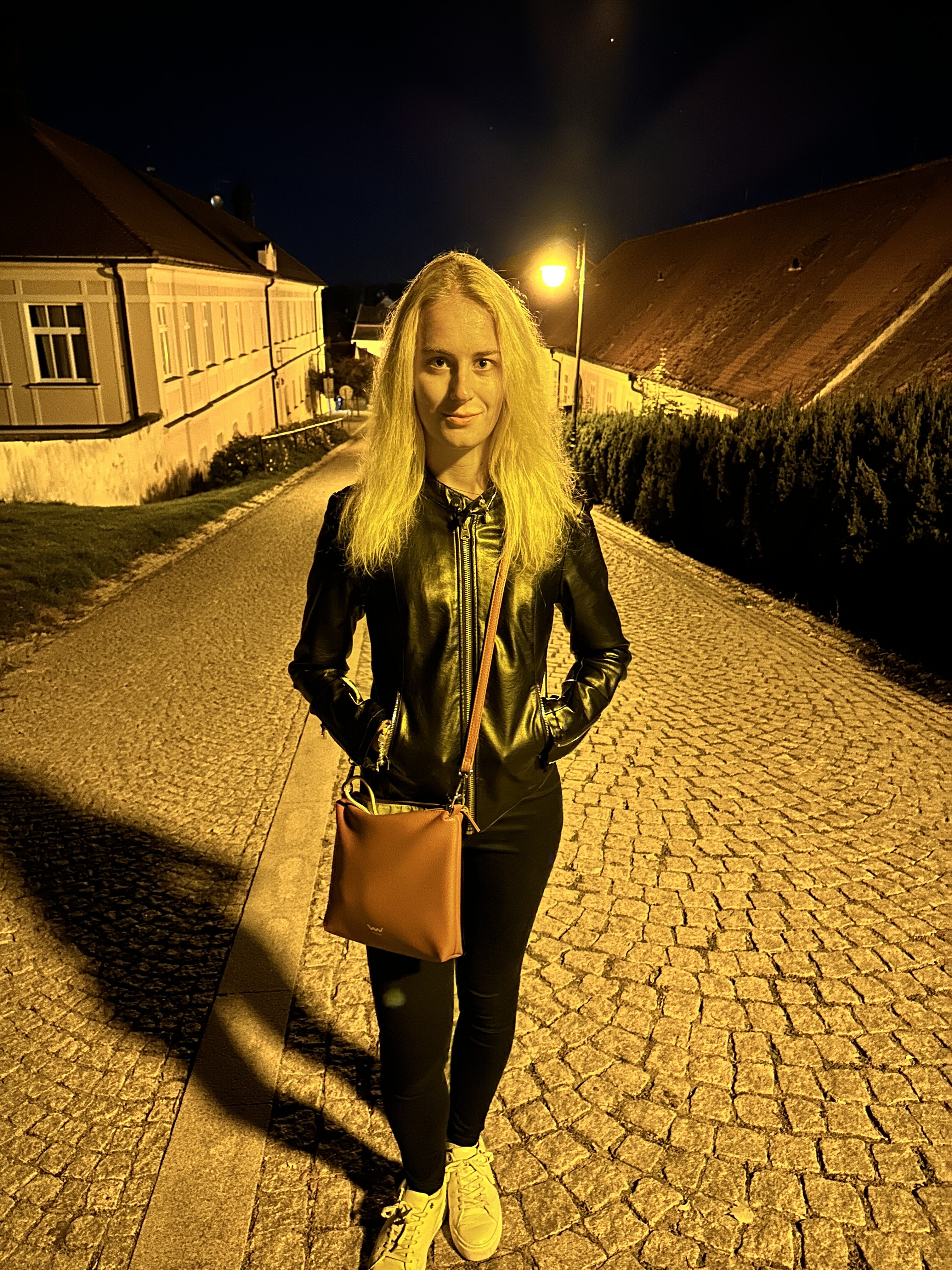 iphone 14 pro foto noc 10