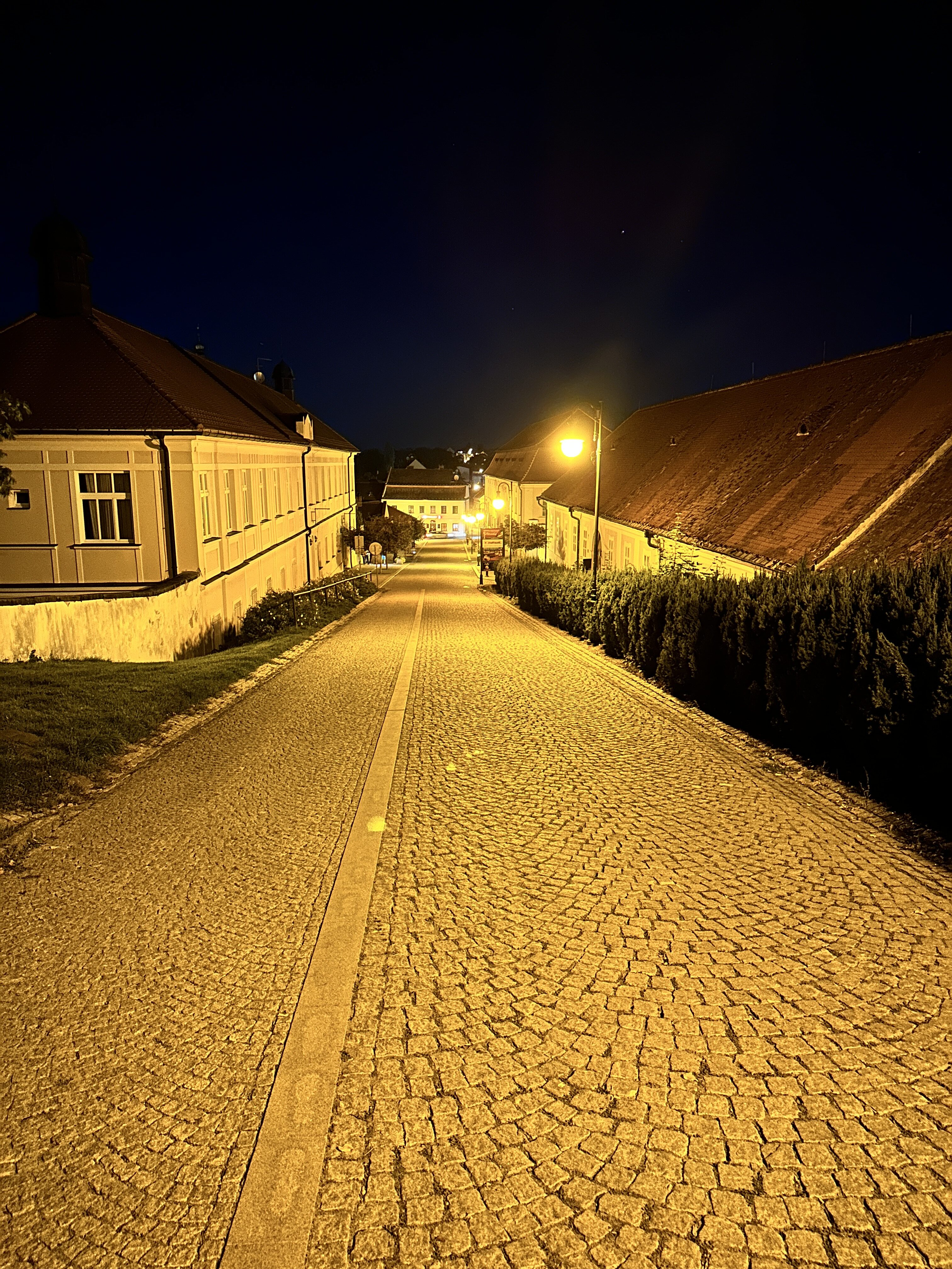 iphone 14 pro foto noc 11