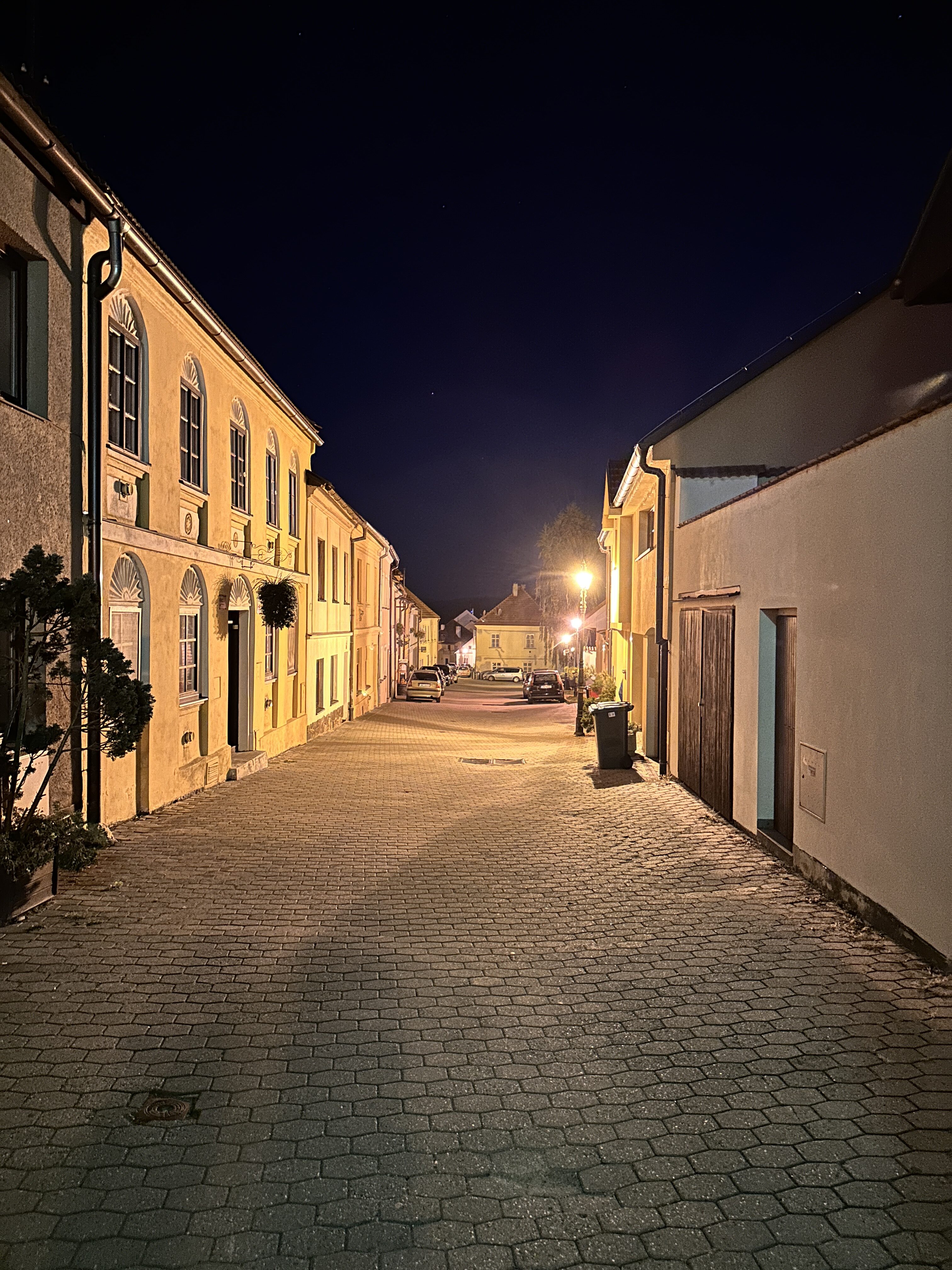 iphone 14 pro foto noc 13