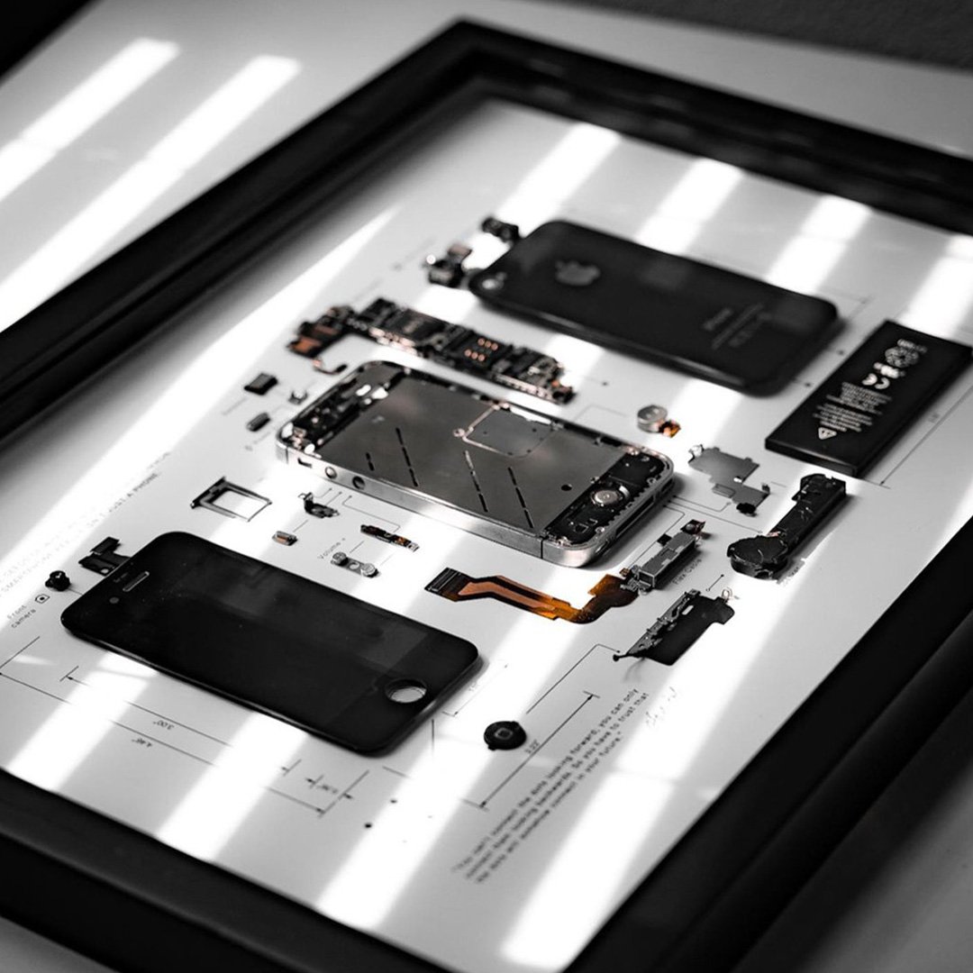 iphone disassembled frame