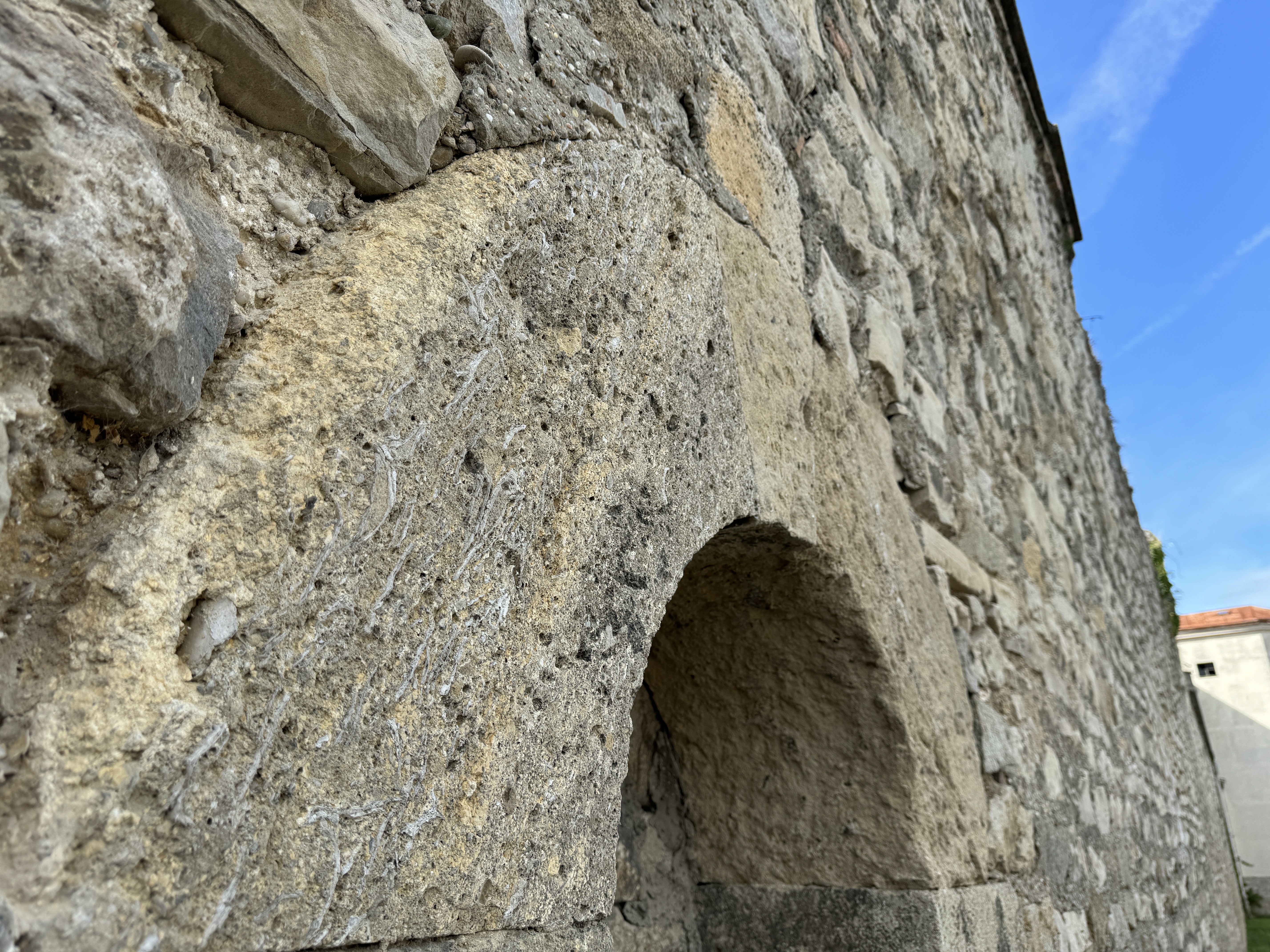 stone wall arch detail