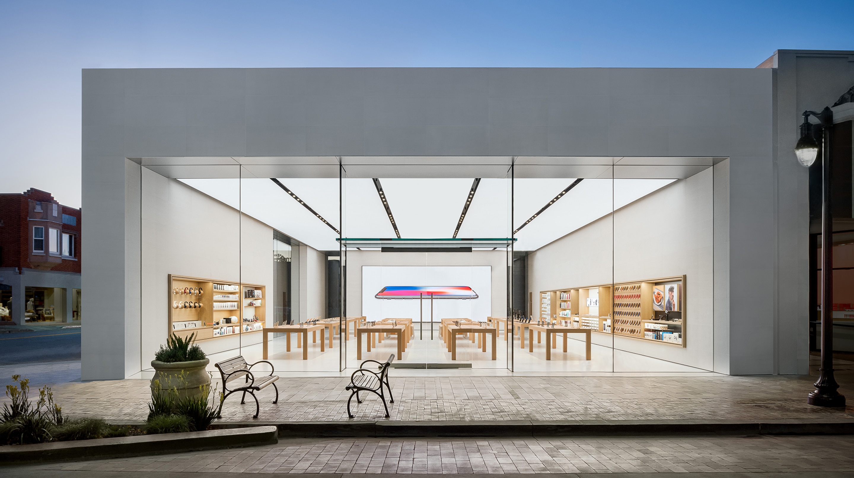 Apple Burlingame