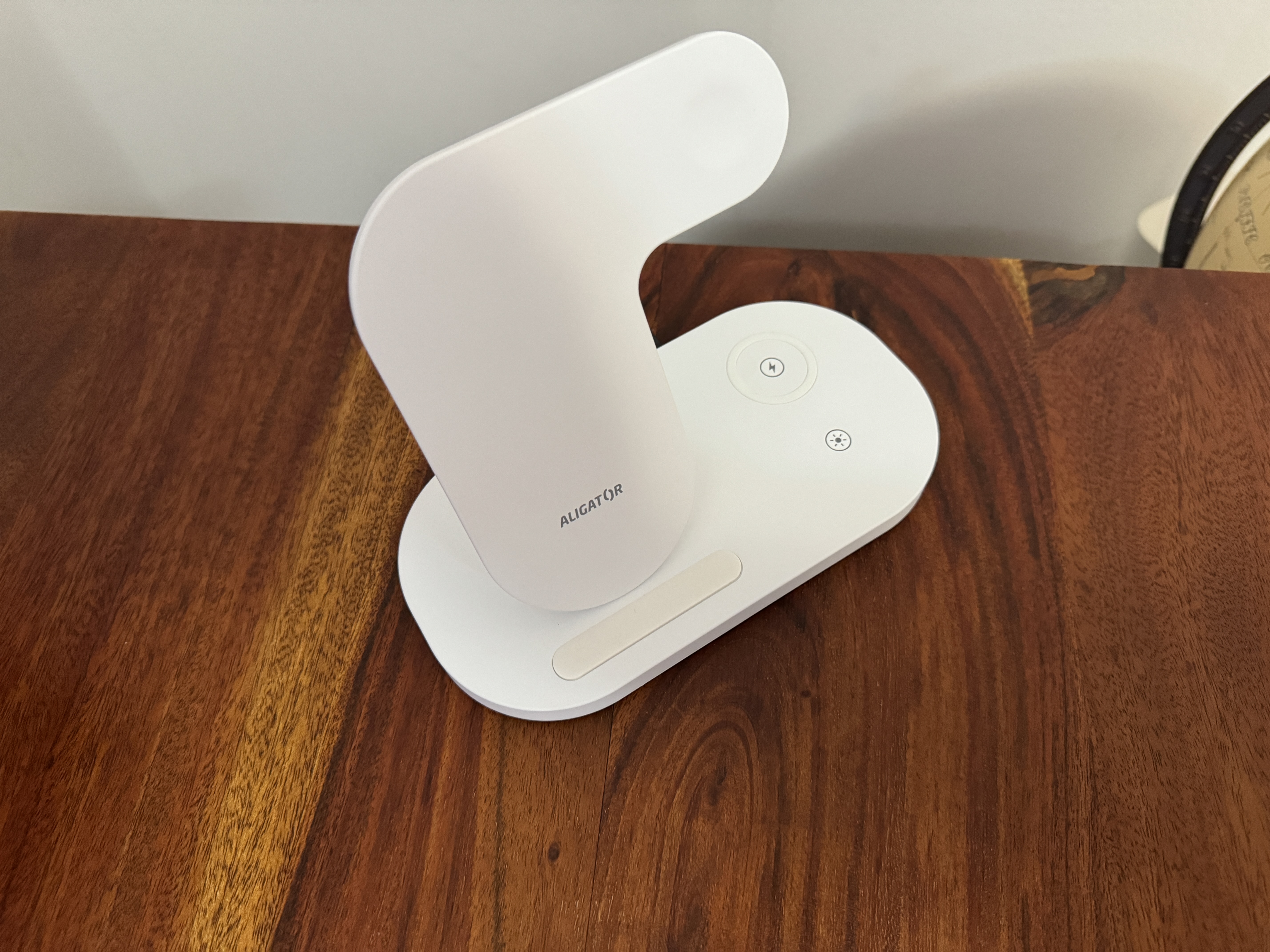 back view charging stand with cable