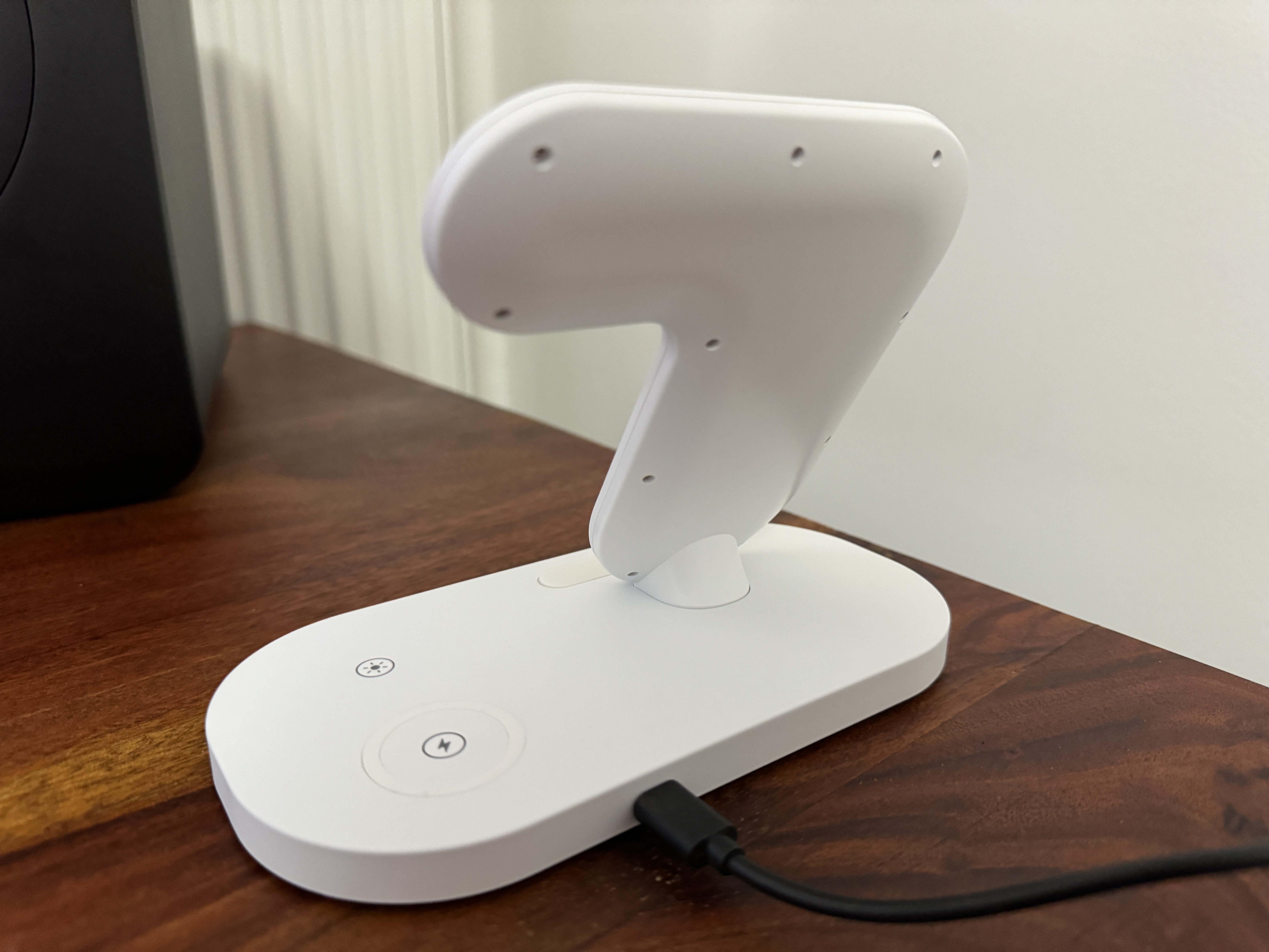 charging stand with rainbow light