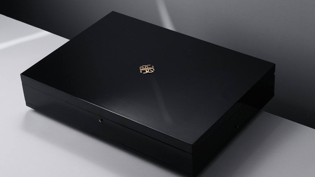 elegant black box