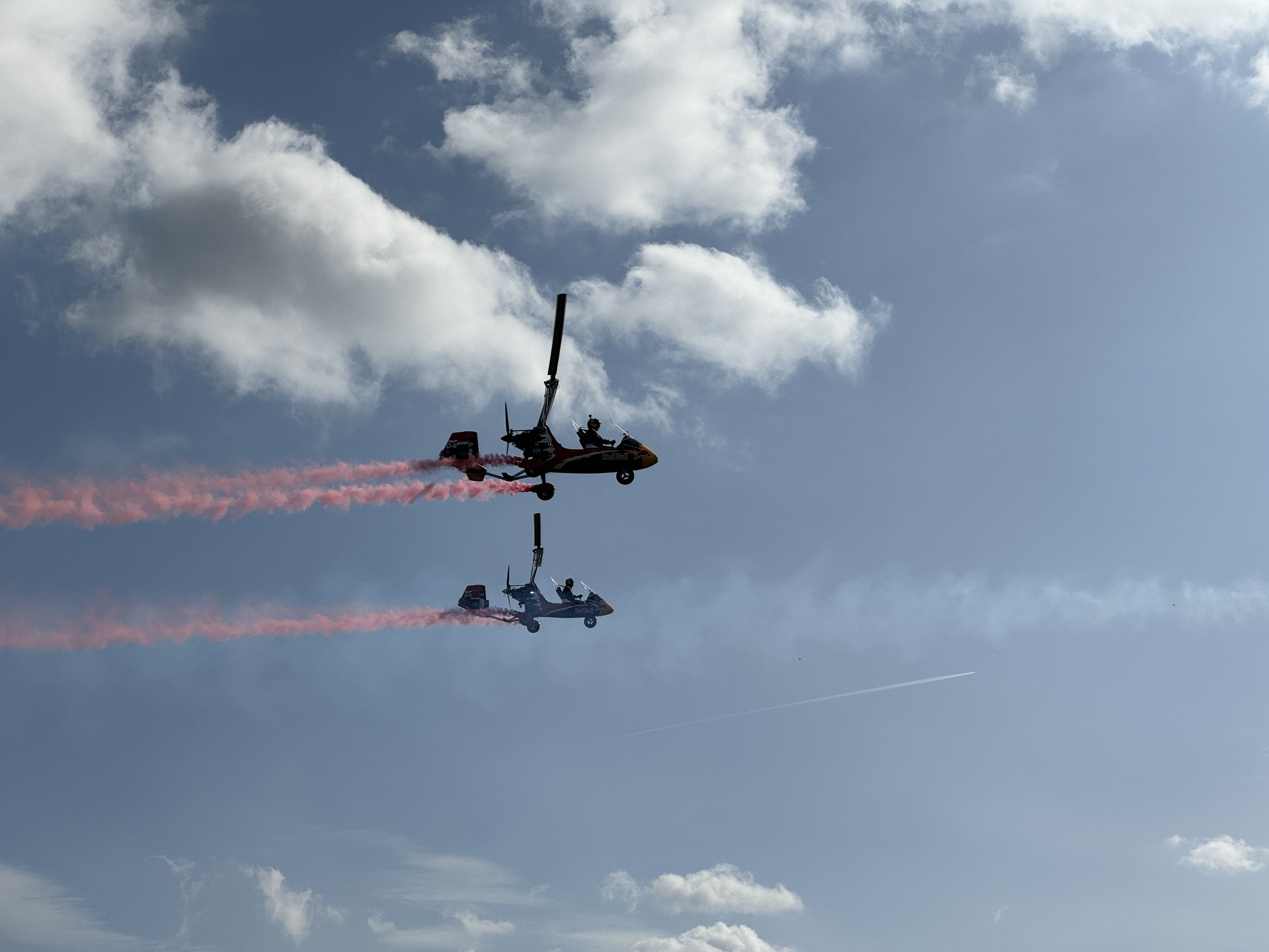 gyrocopters red smoke