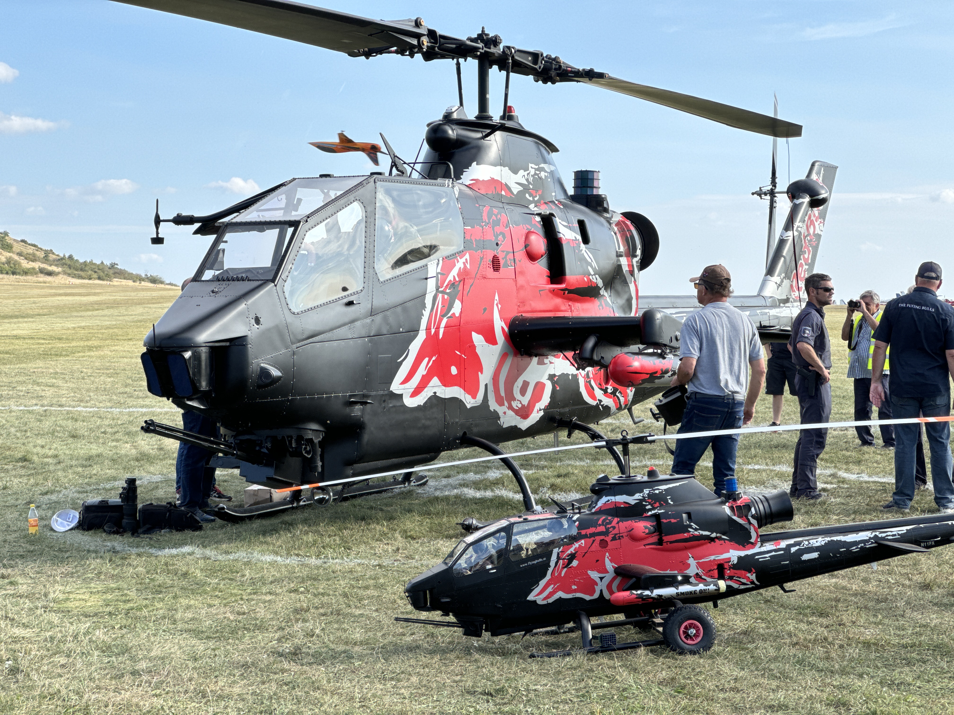 helicopter model display