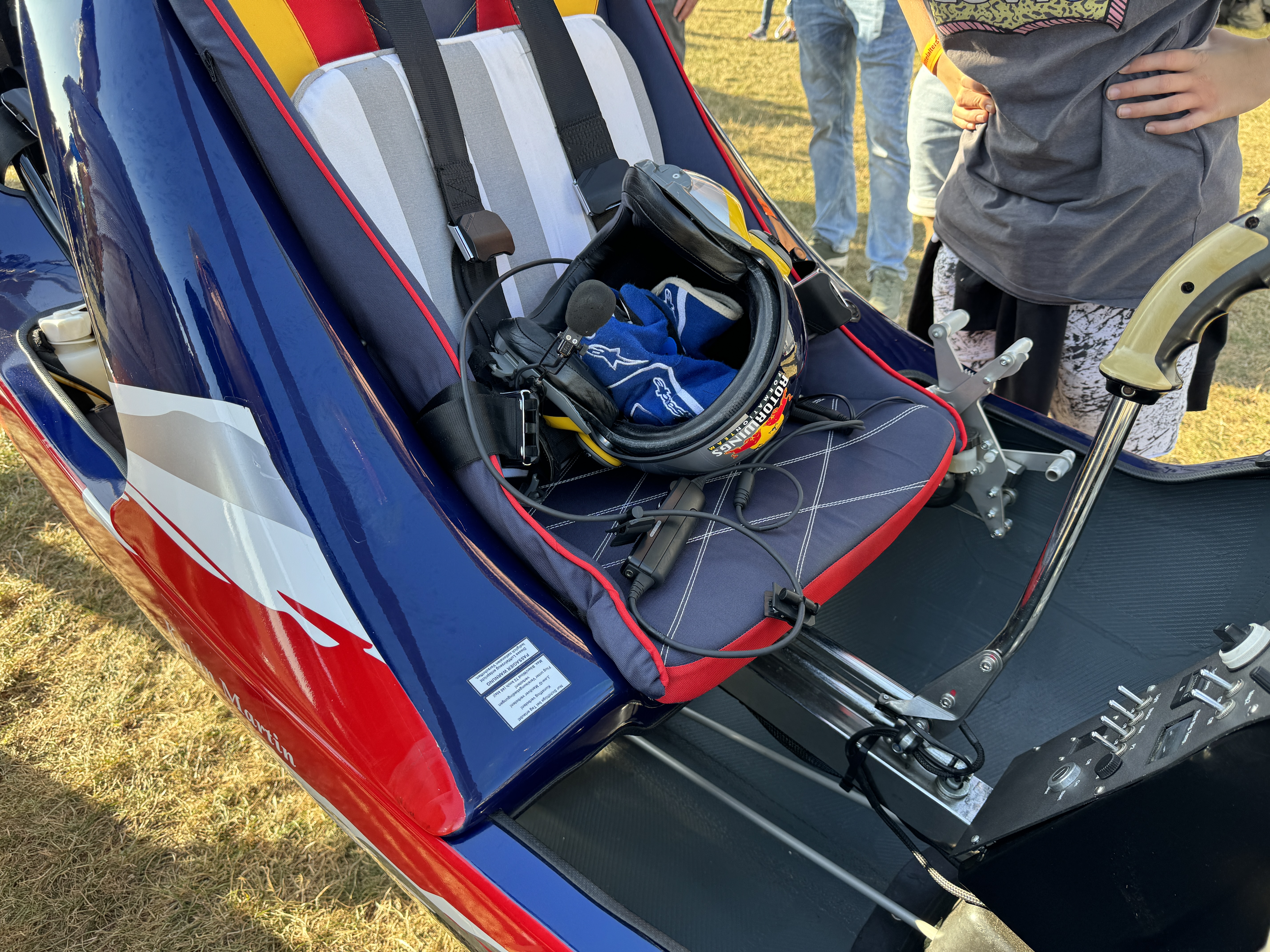 red blue aircraft seat