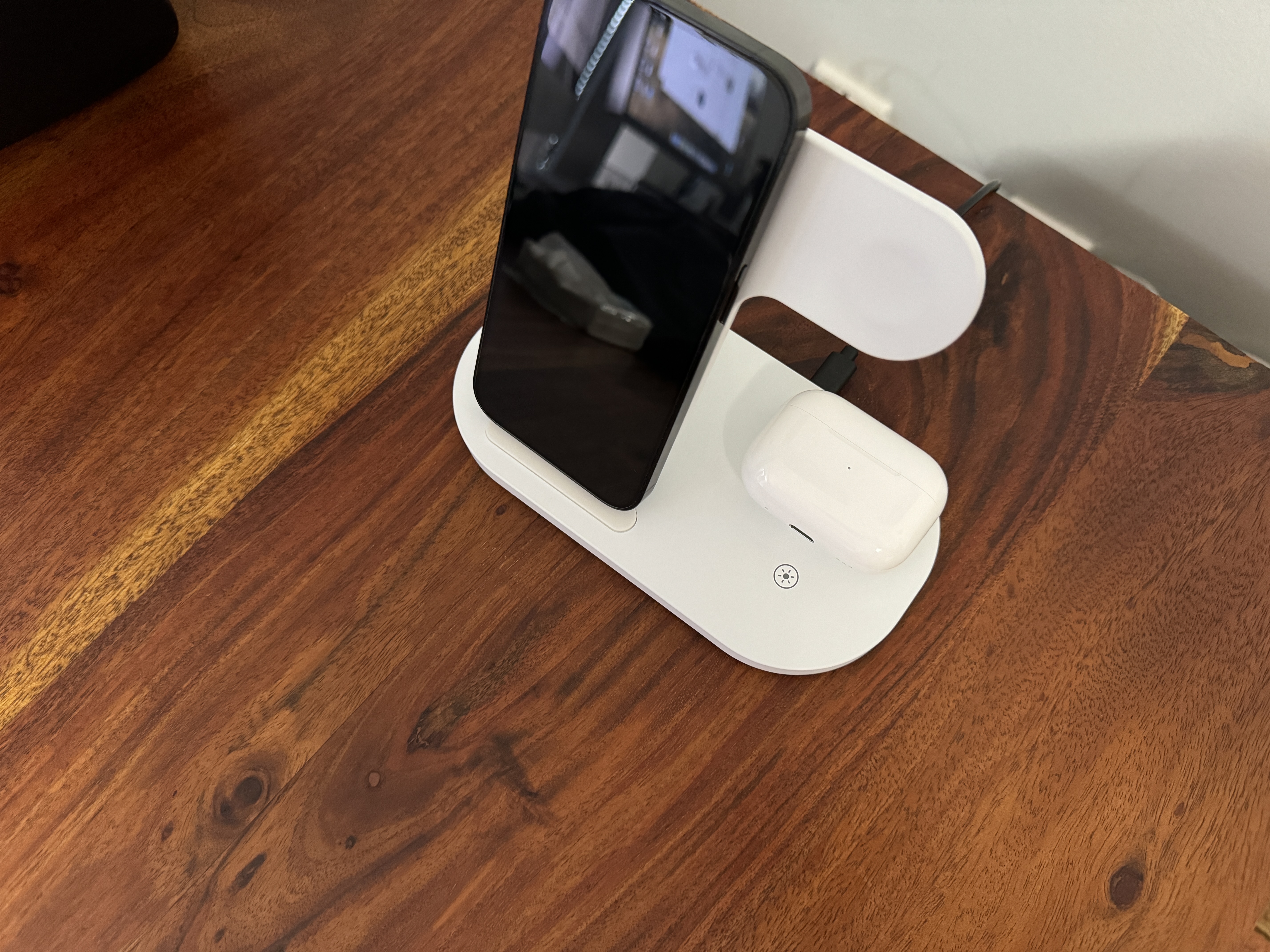 side view charging stand with phone
