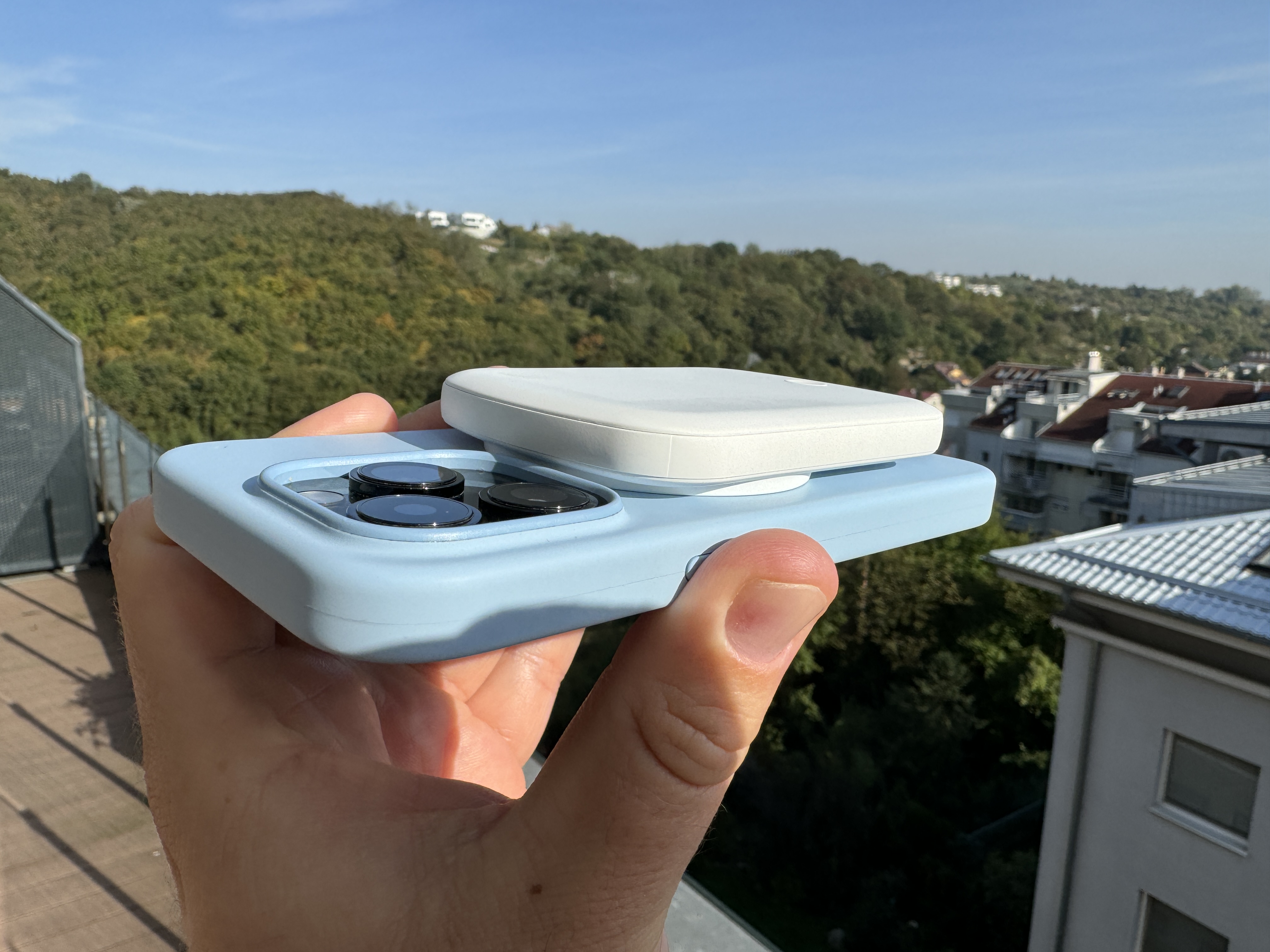 side view phone with battery pack