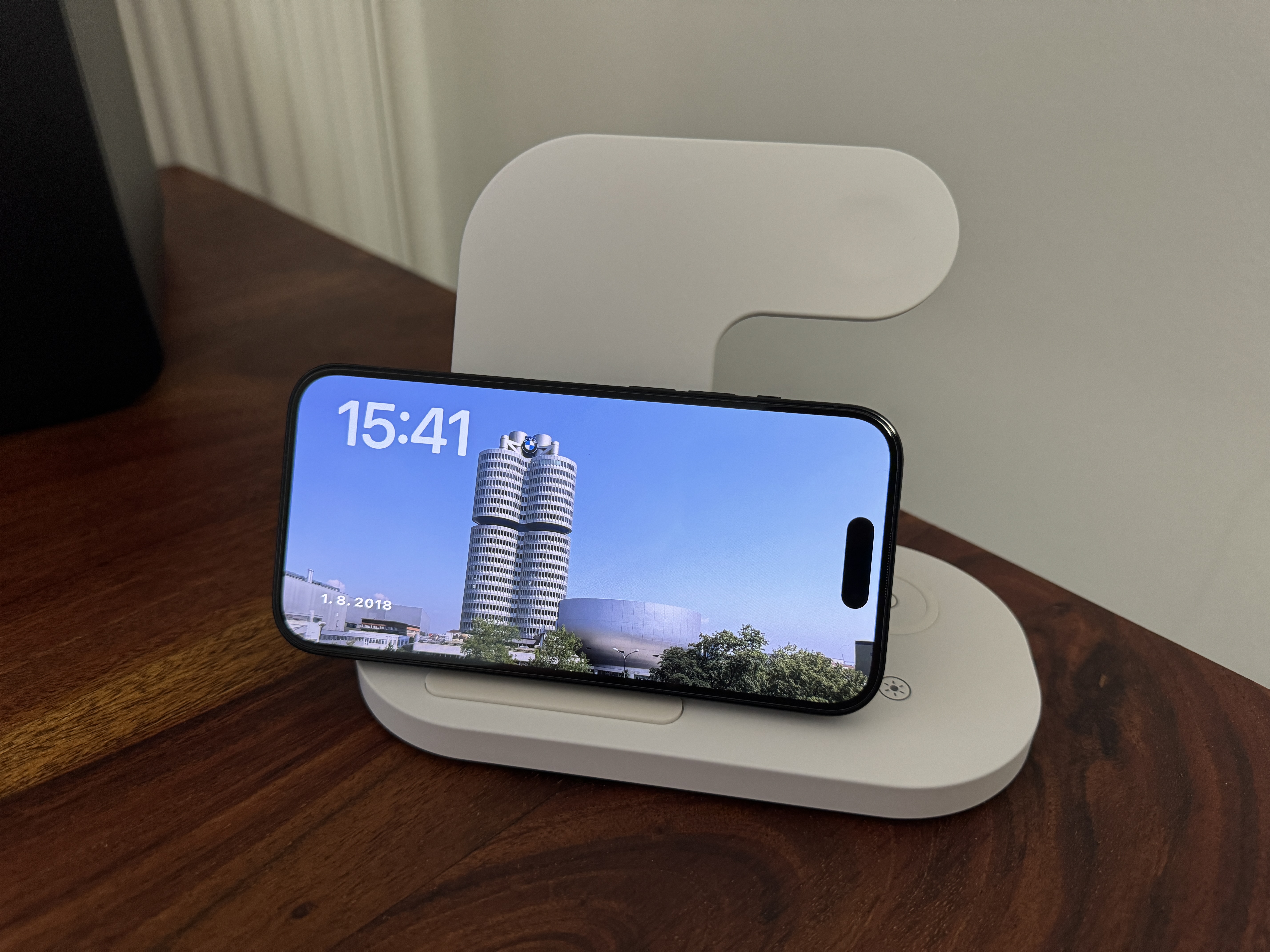top view empty charging stand