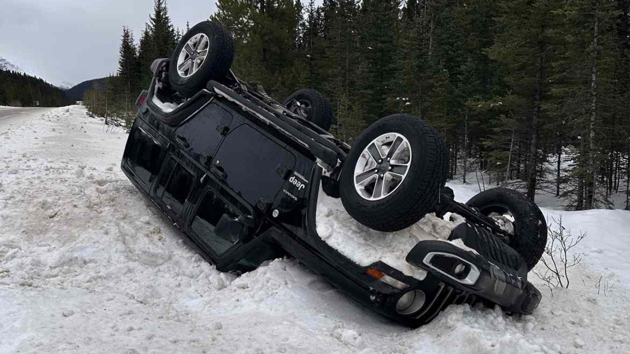 overturned jeep snow