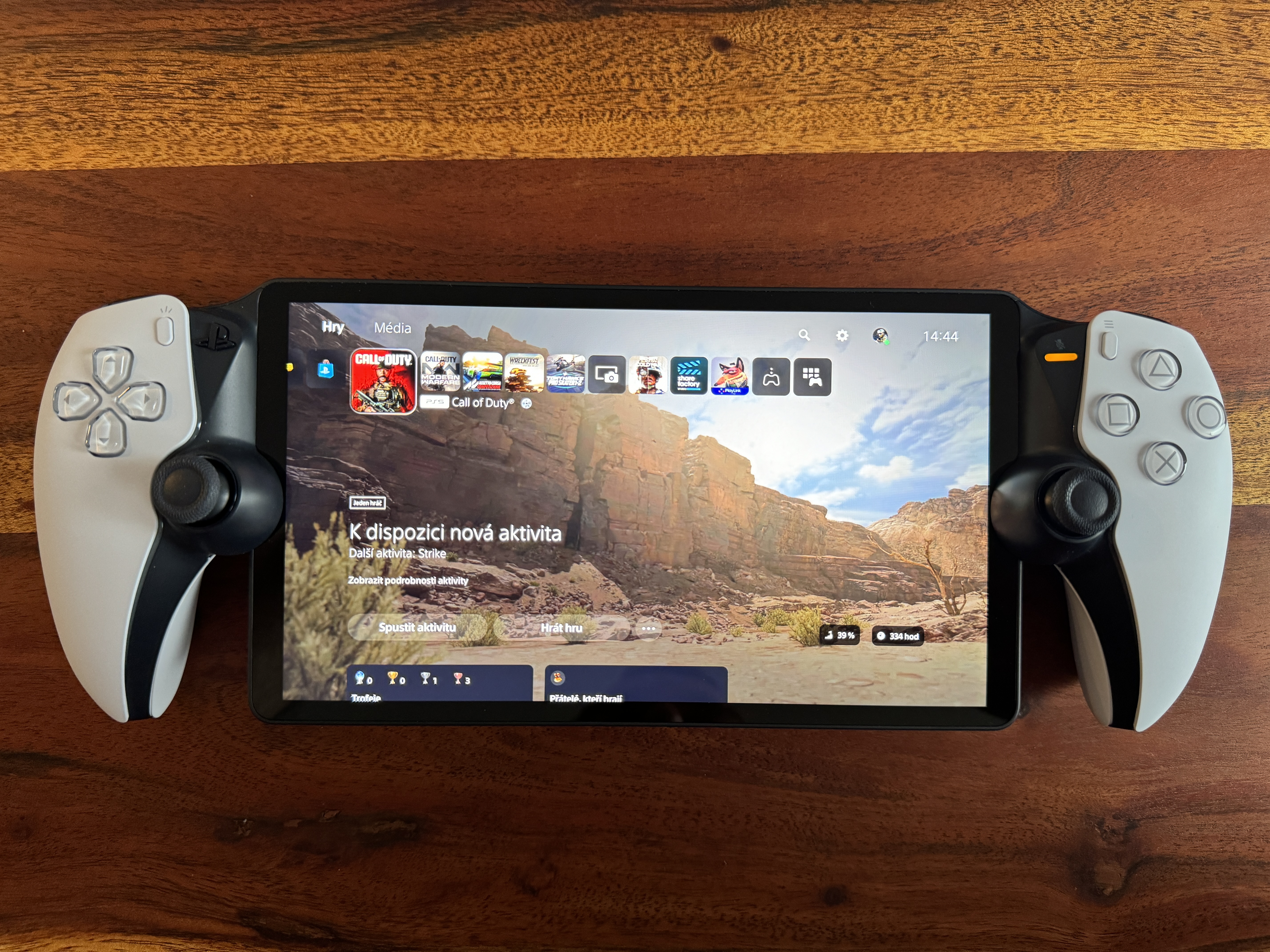 playstation handheld device game menu