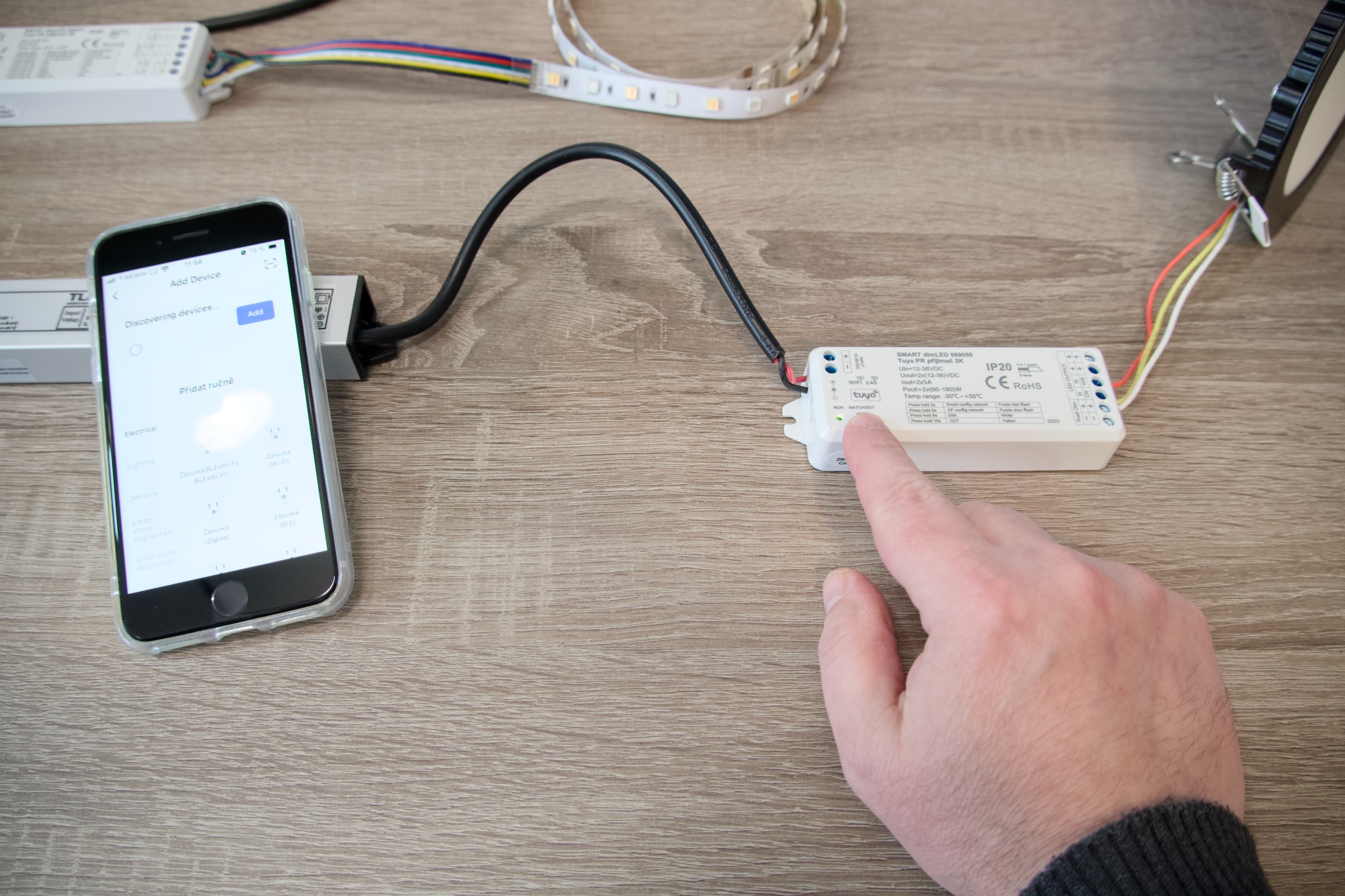 dimLED Tuya PR 2K pairing iPhone 1