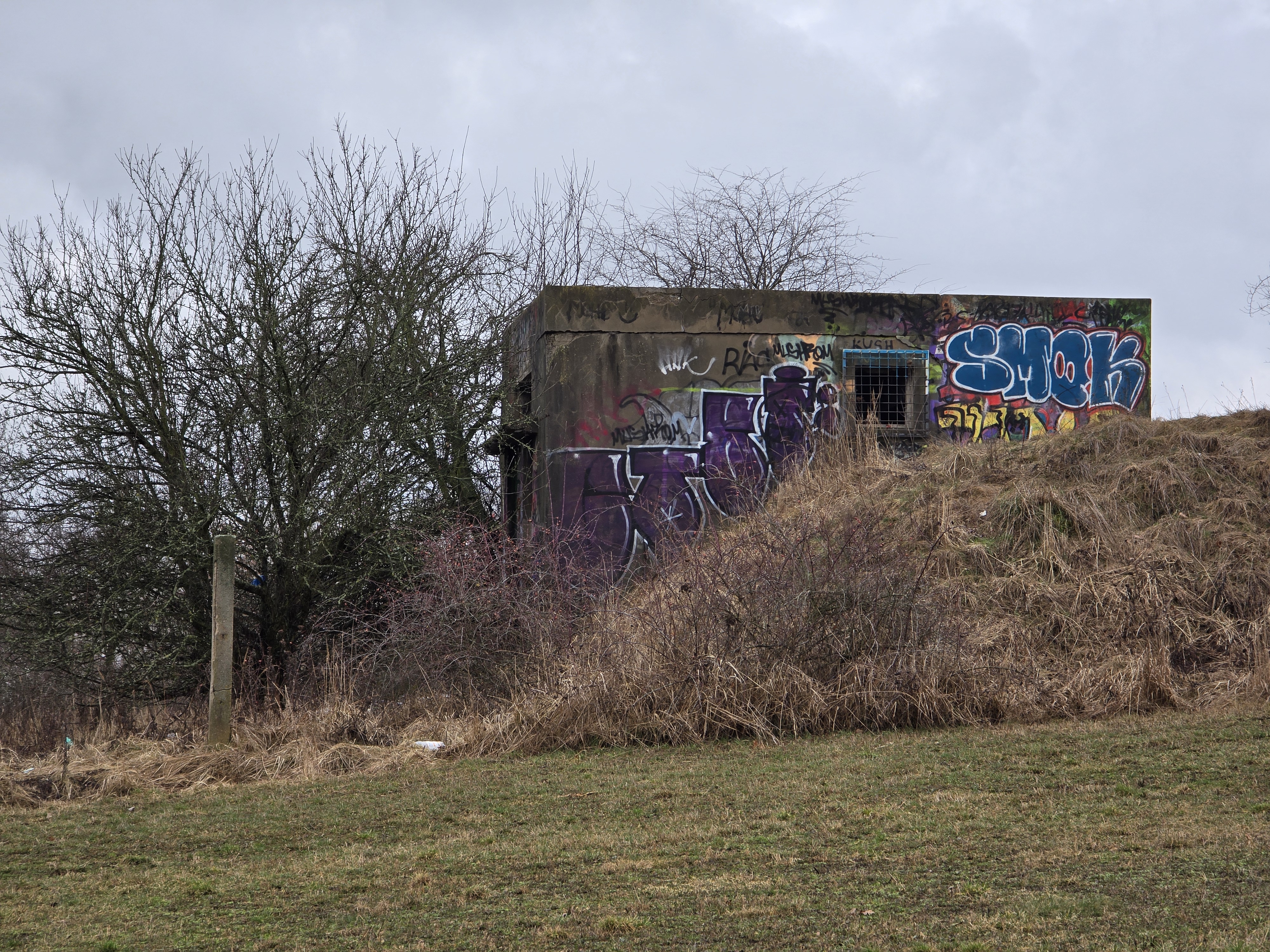 abandoned bunker graffiti