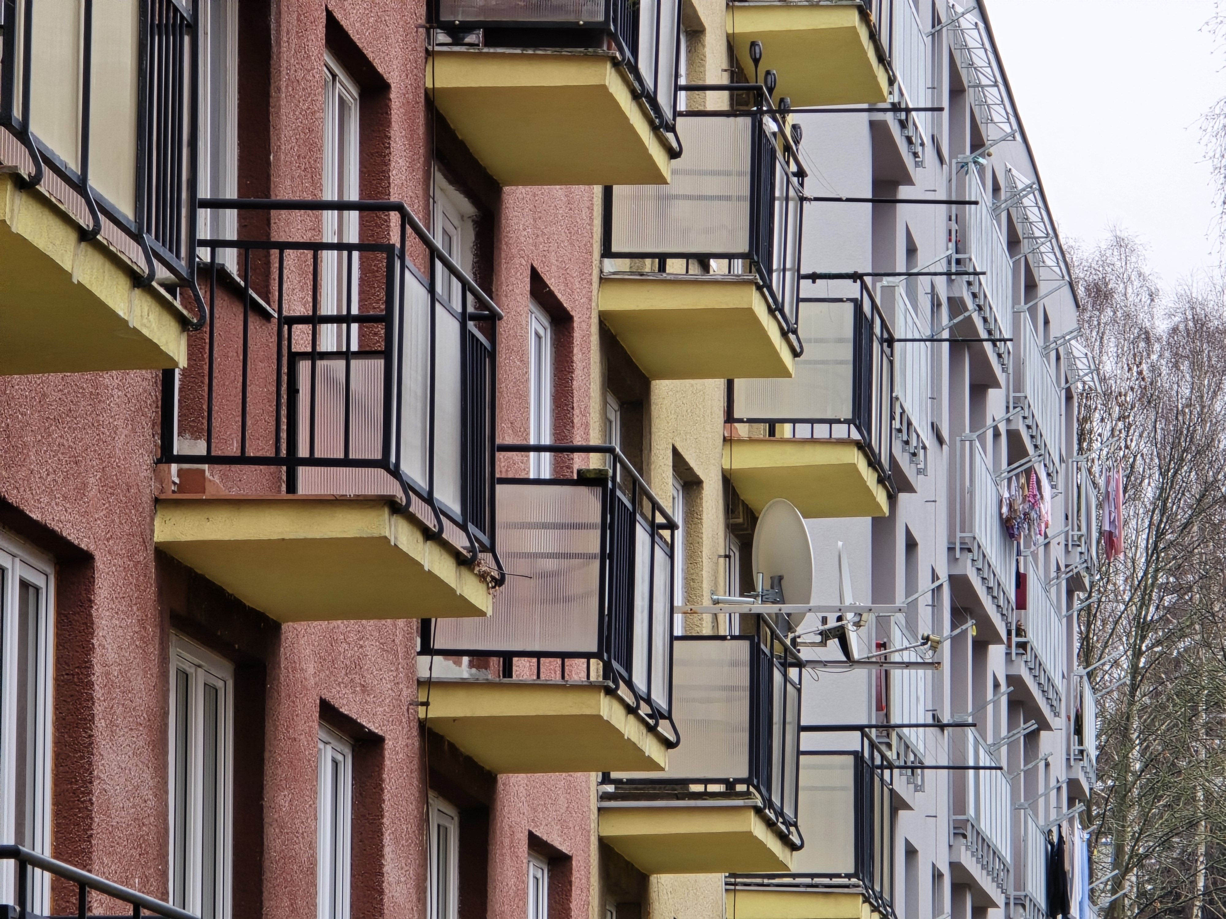 apartment balconies satellite dishes