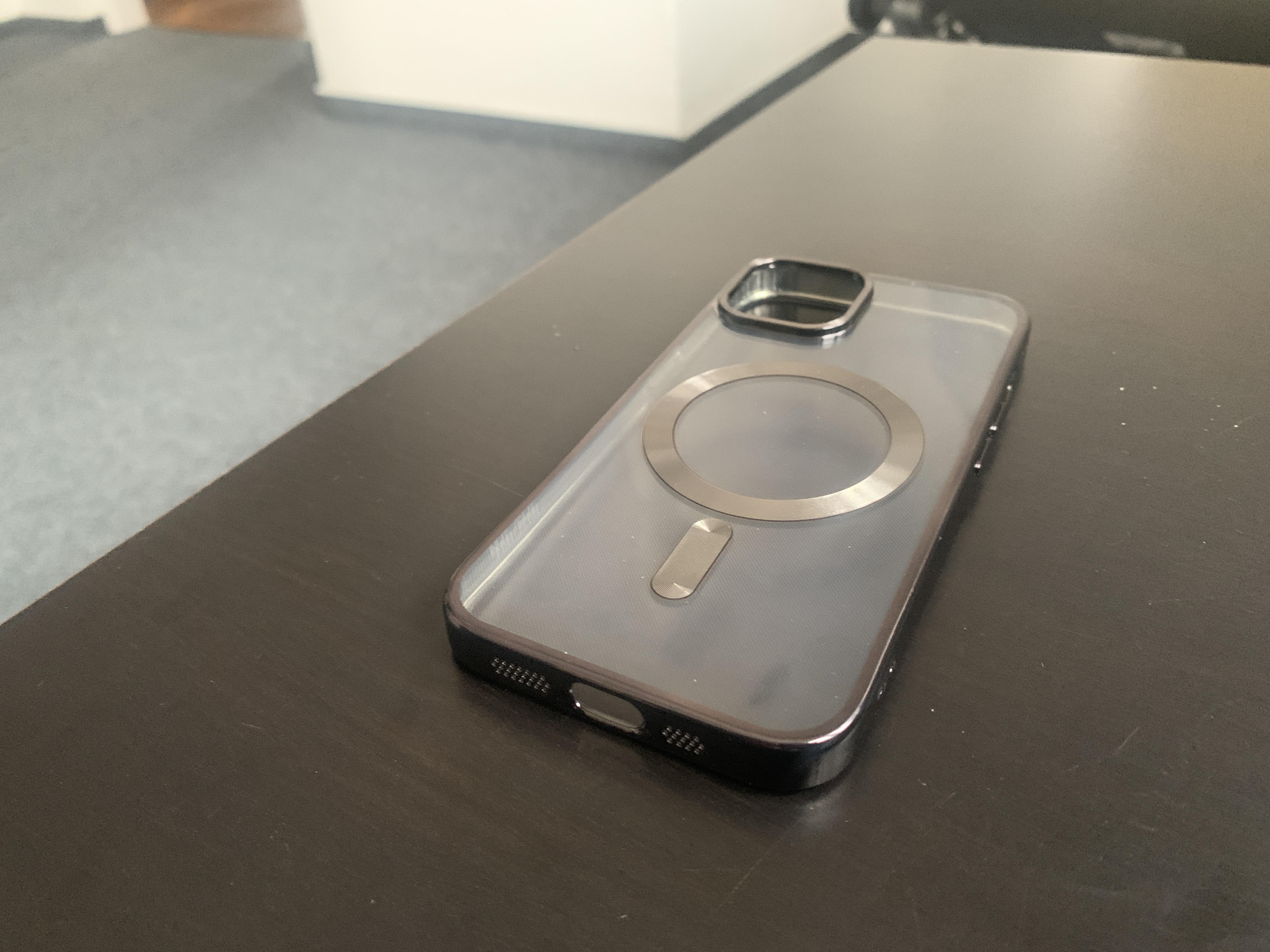 phone case with ring