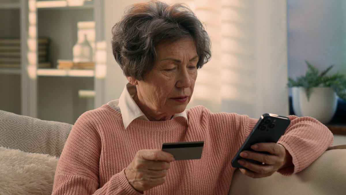 elderly woman online shopping