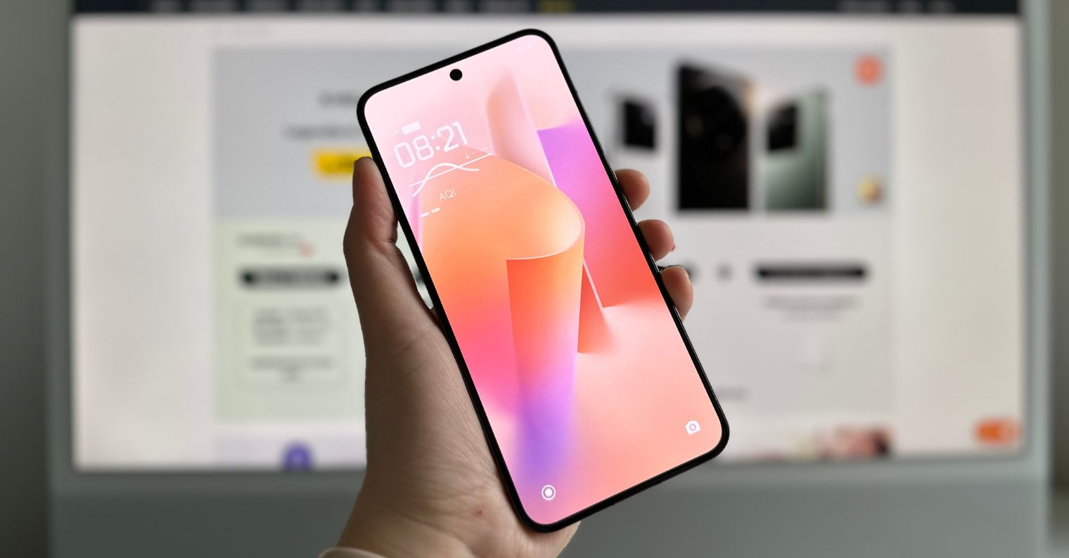 hand holding smartphone indoor