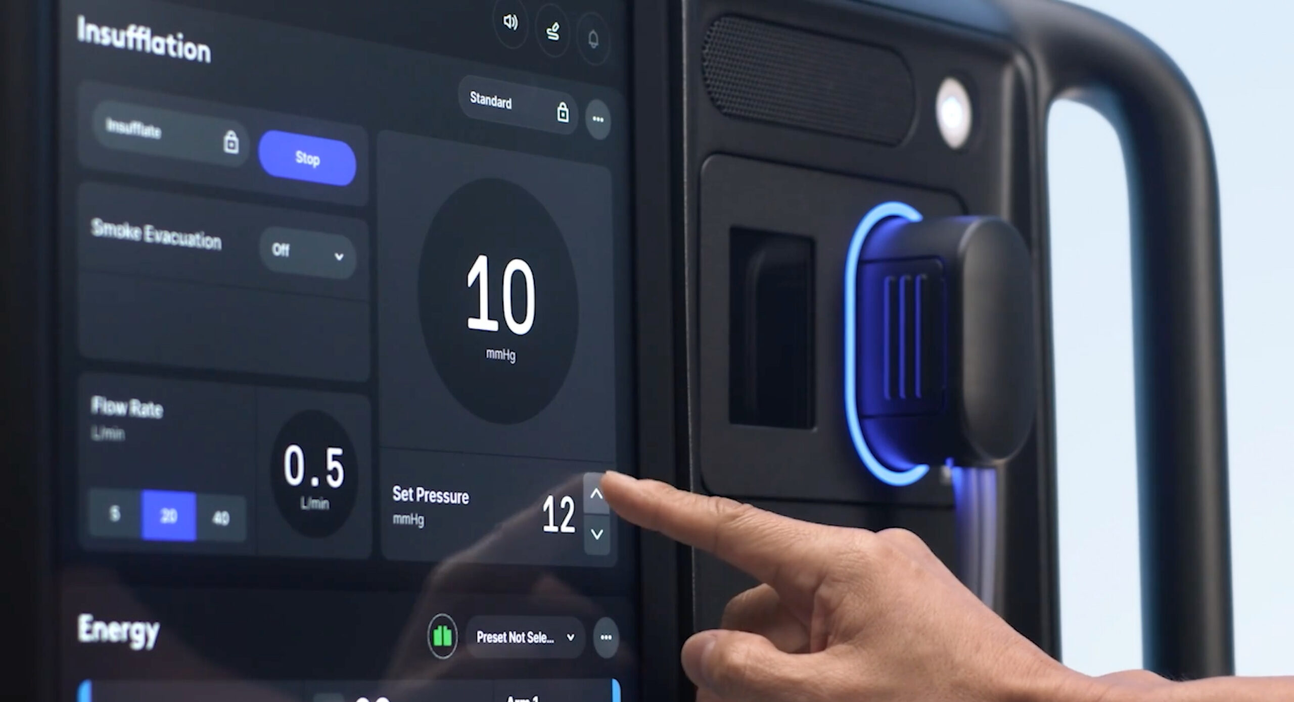 Intuitive Da Vinci 5 web video screen 3