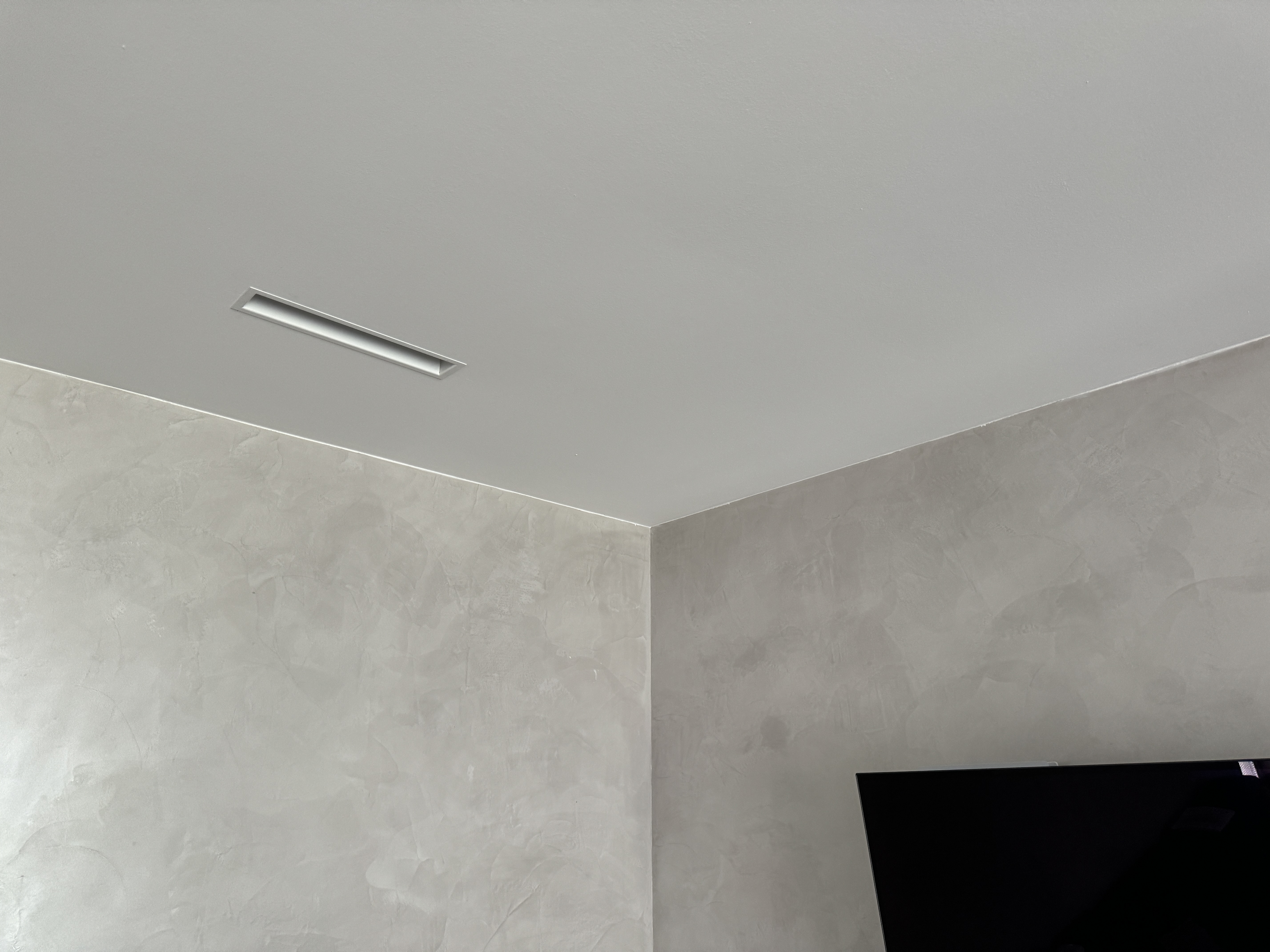 minimalist ceiling light