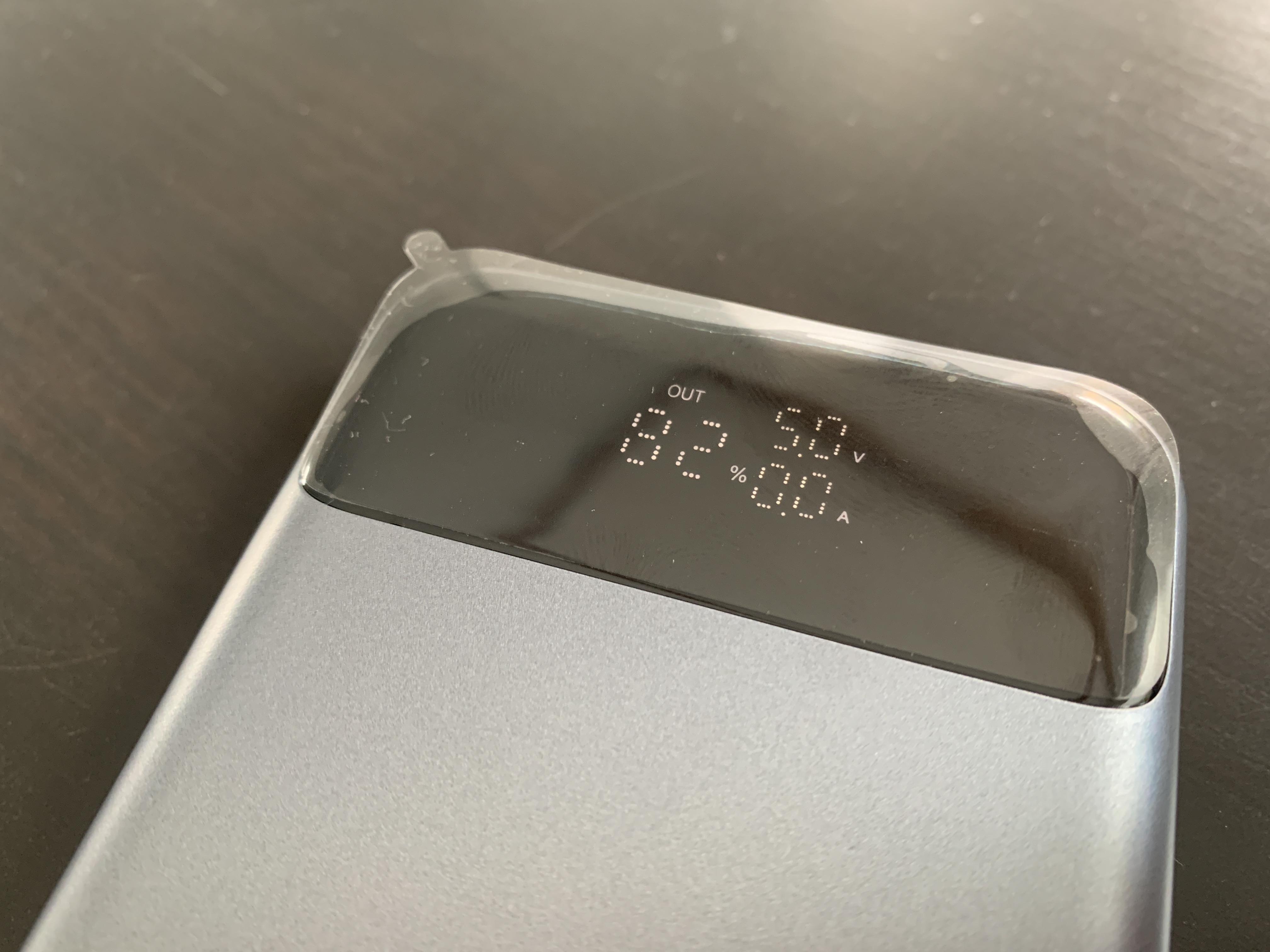 swissten power bank display