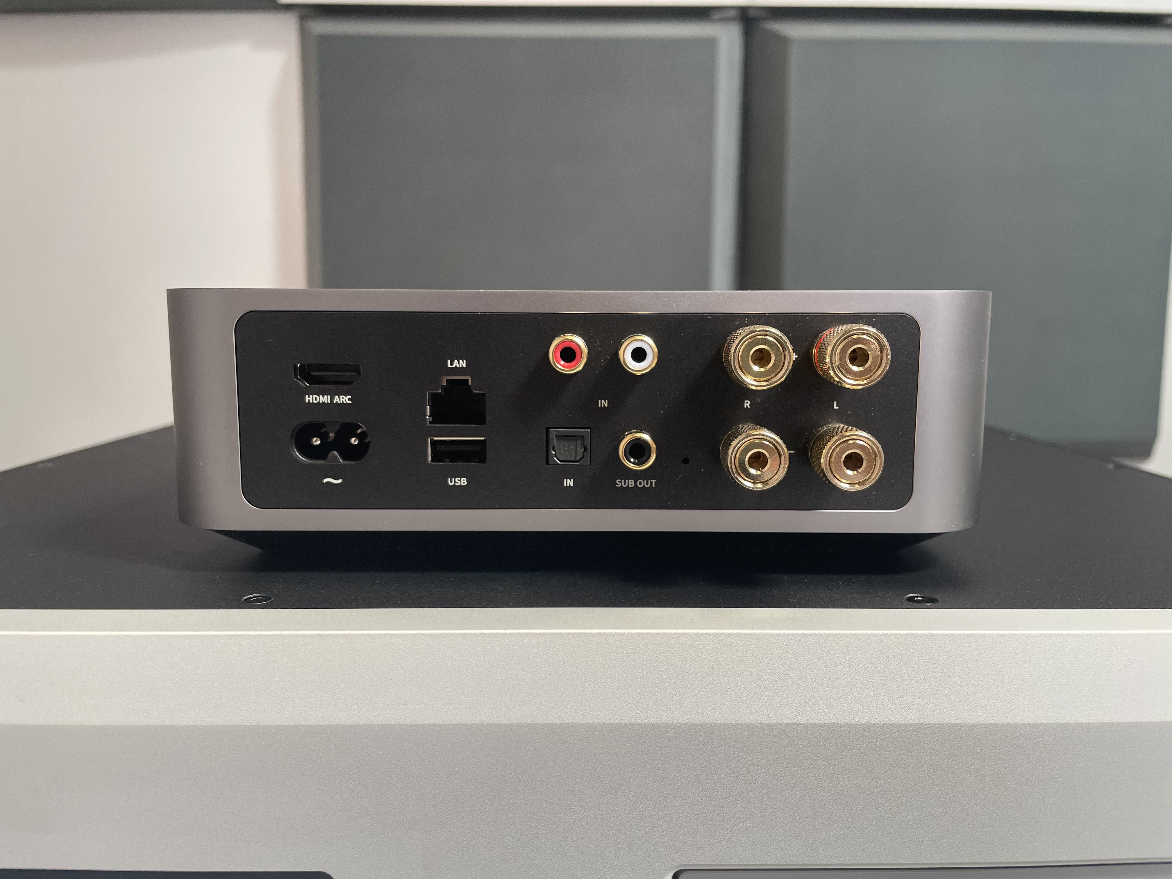 wiim audio device back panel wiim audio device back panel