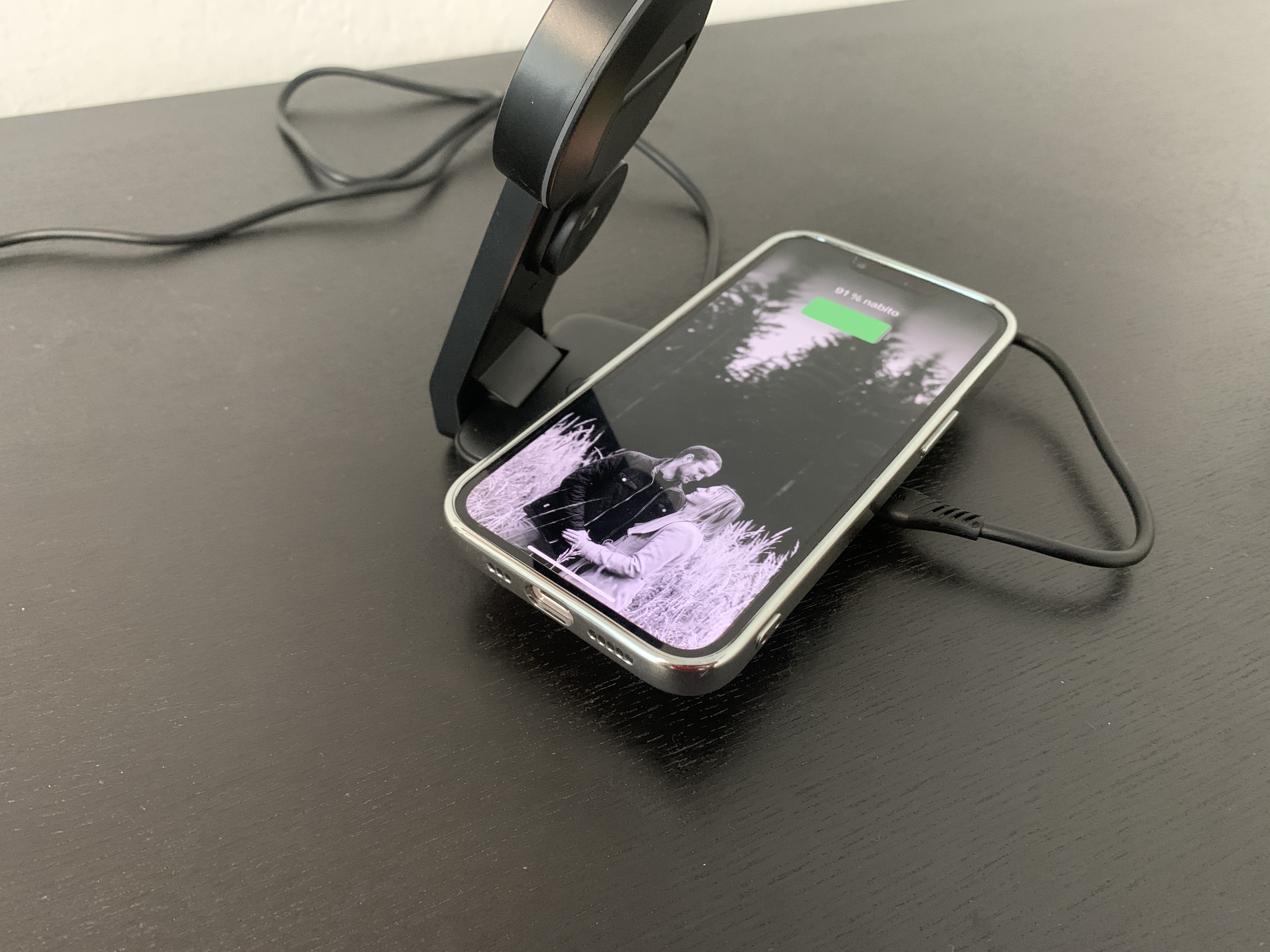 phone charging wireless stand