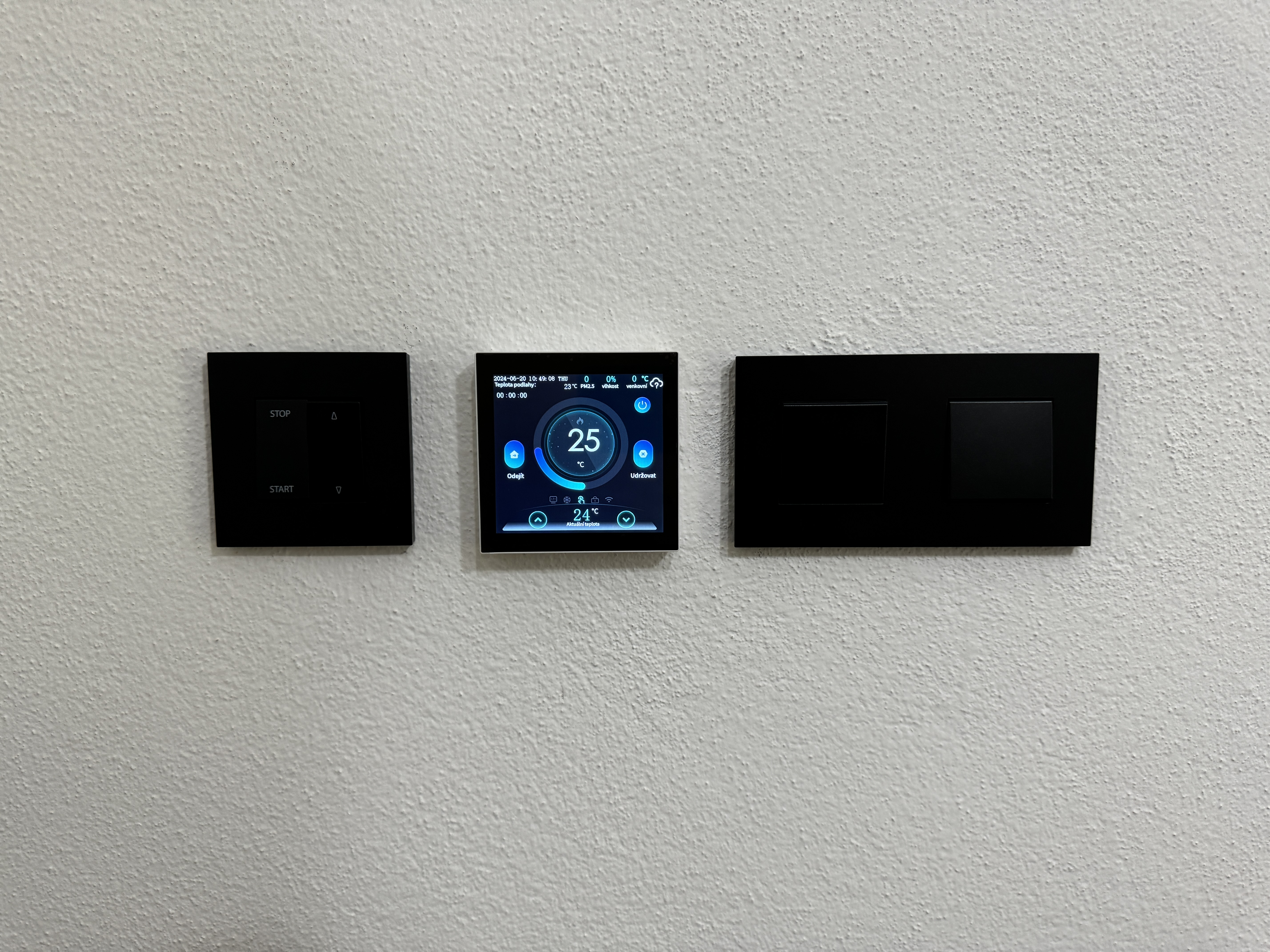 smart home control panel