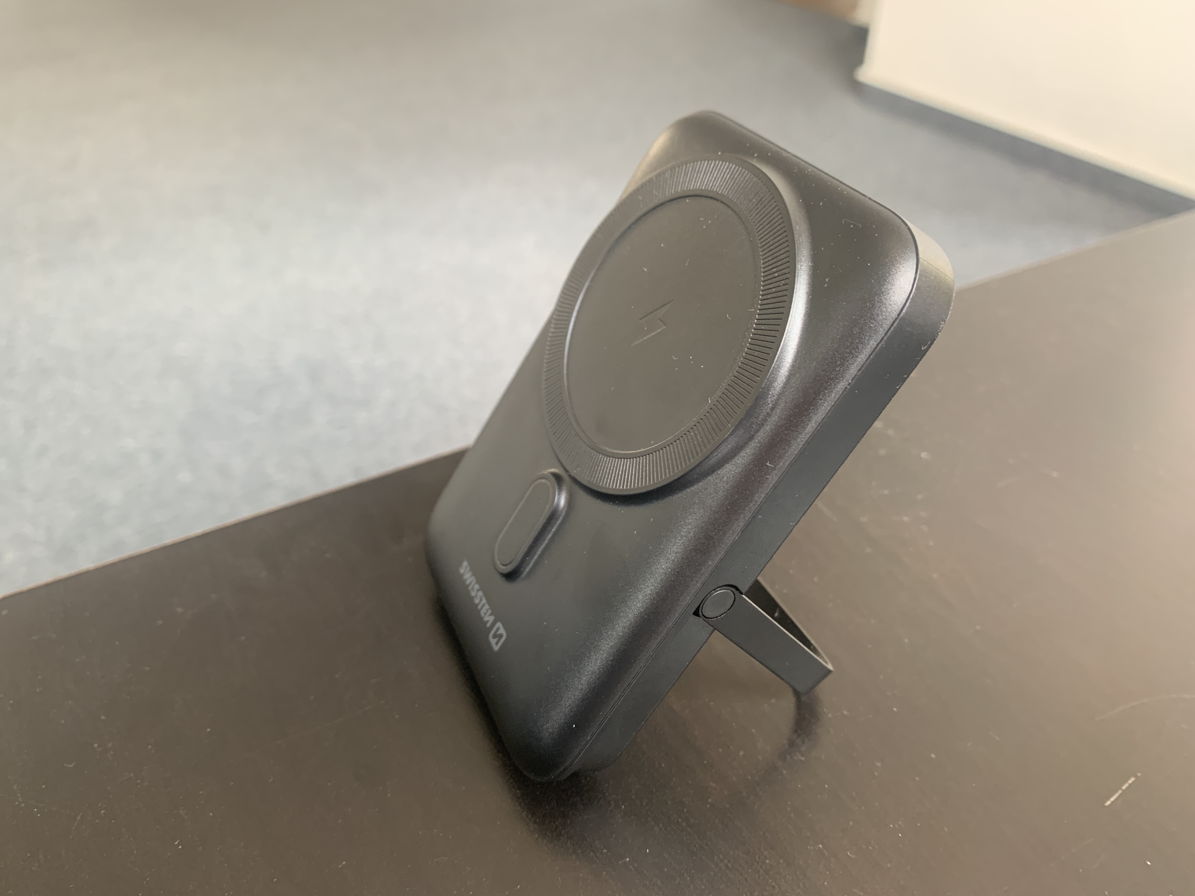 swissten magsafe stand