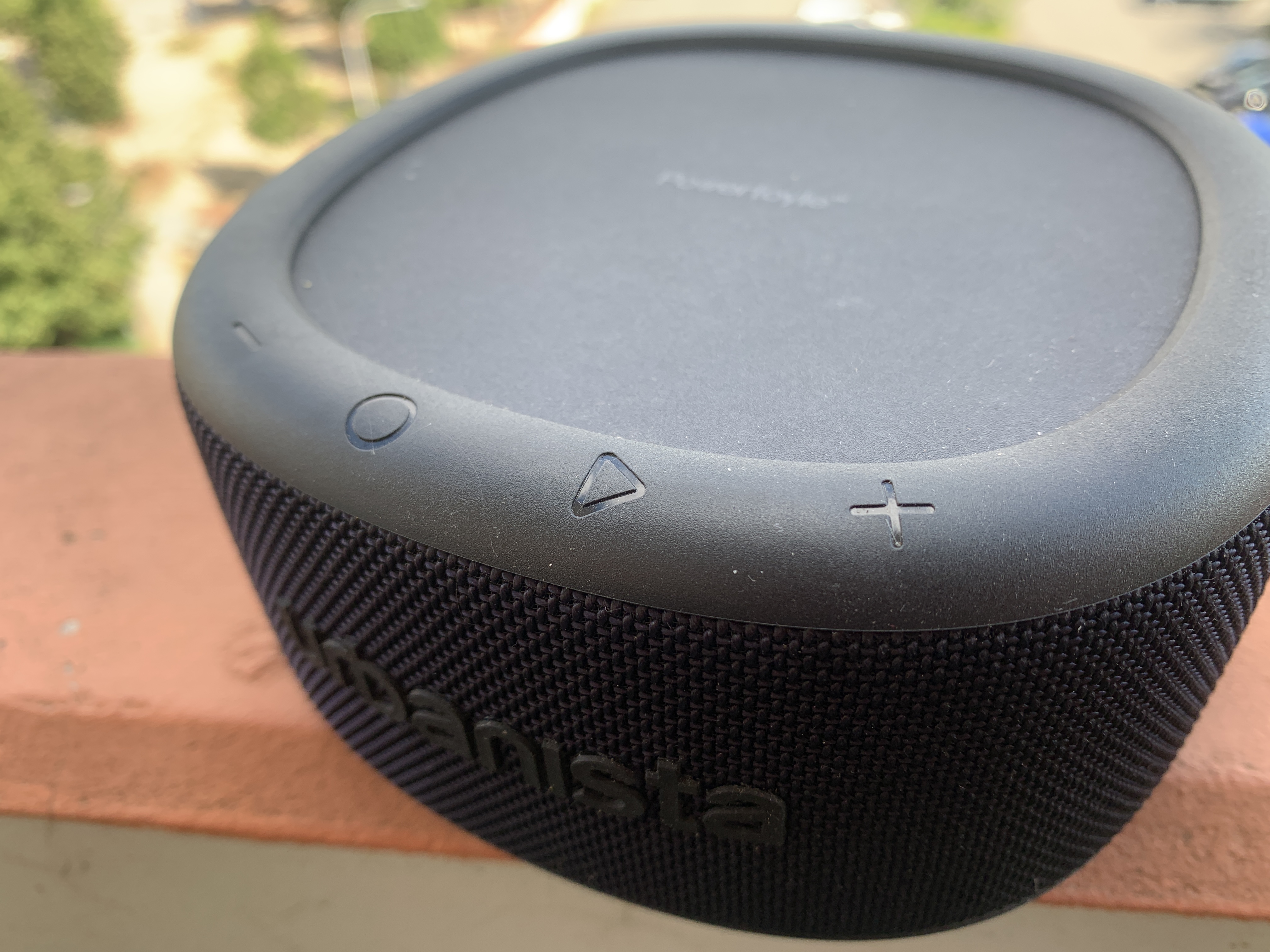 urbanista speaker top view