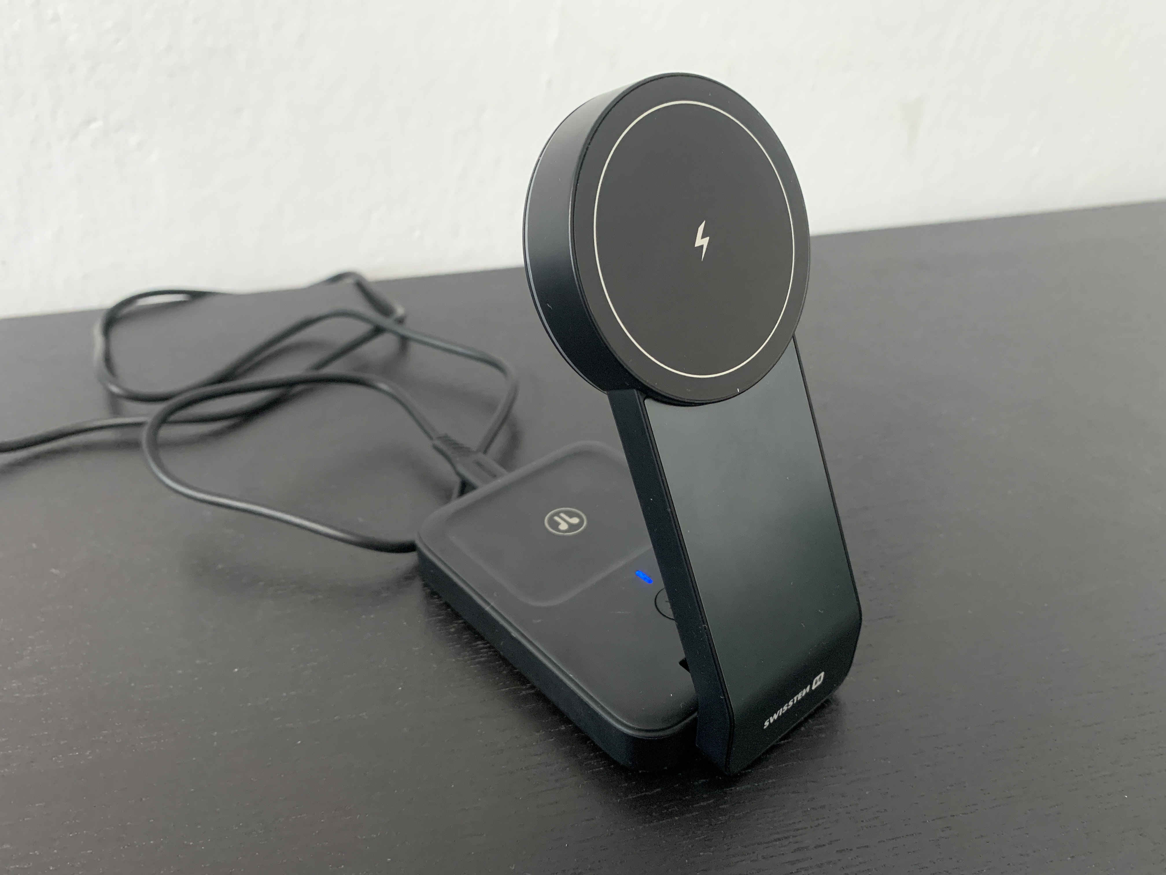 wireless charger angle view