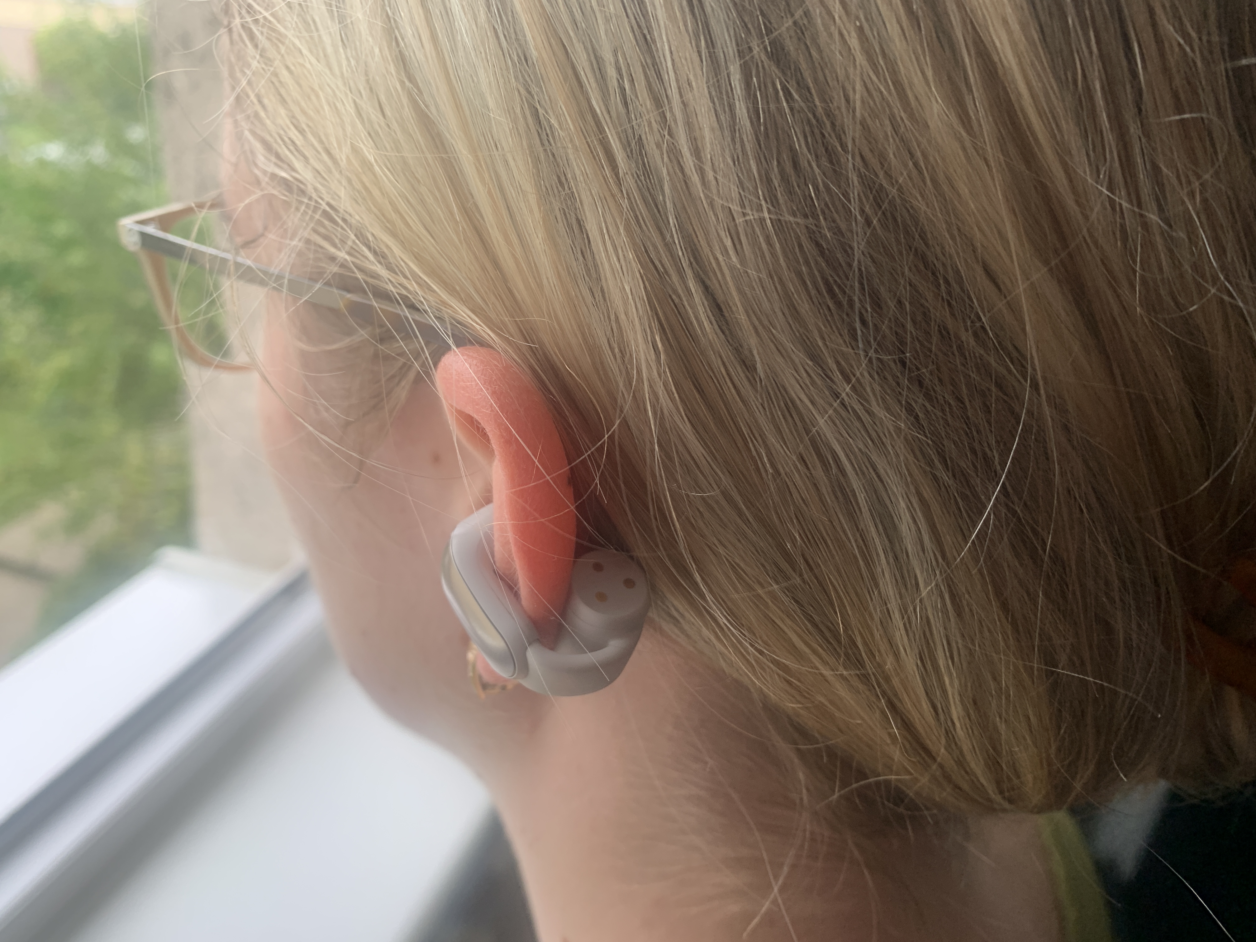 hearing device back view
