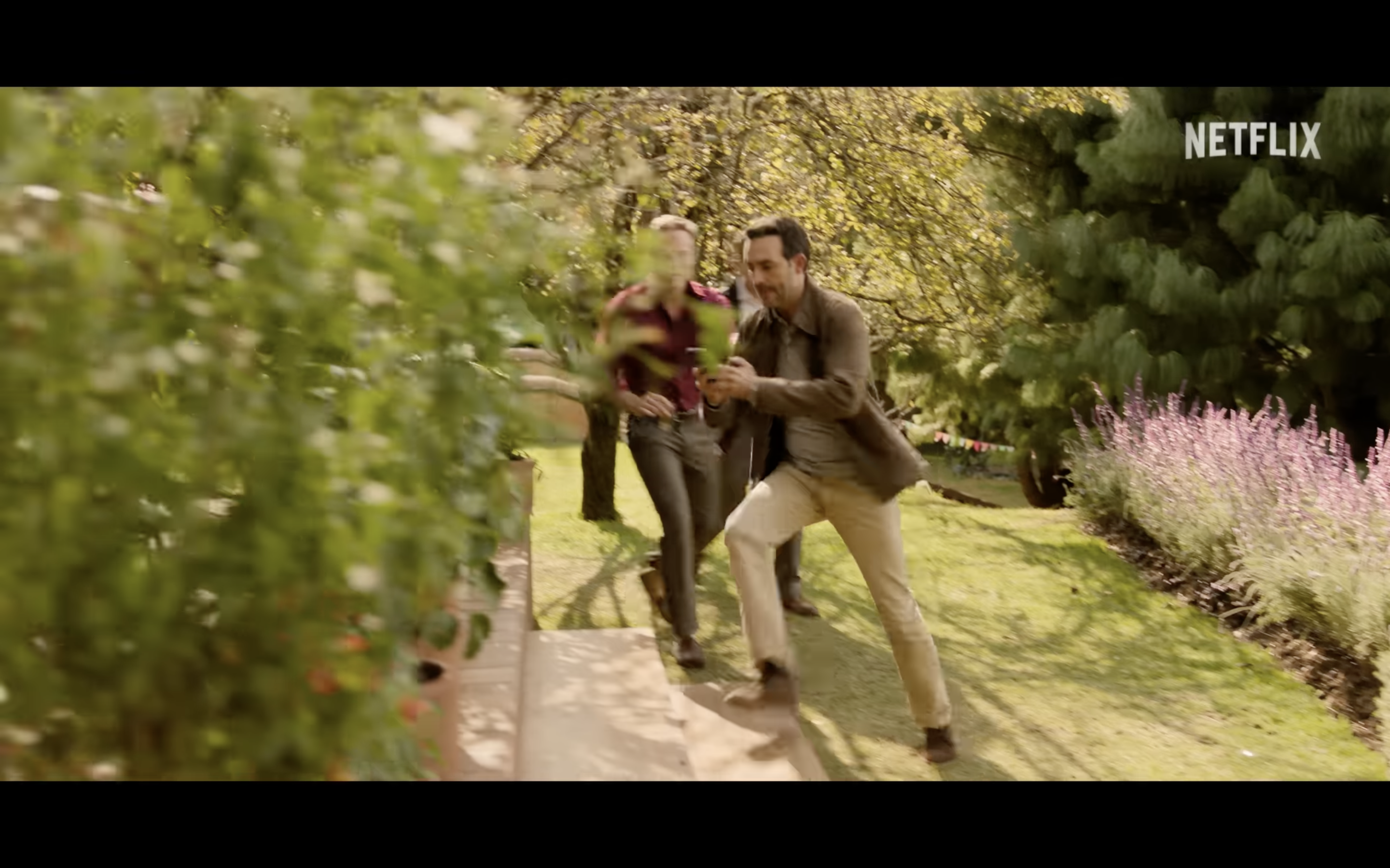 netflix scene outdoor chase netflix scene outdoor chase