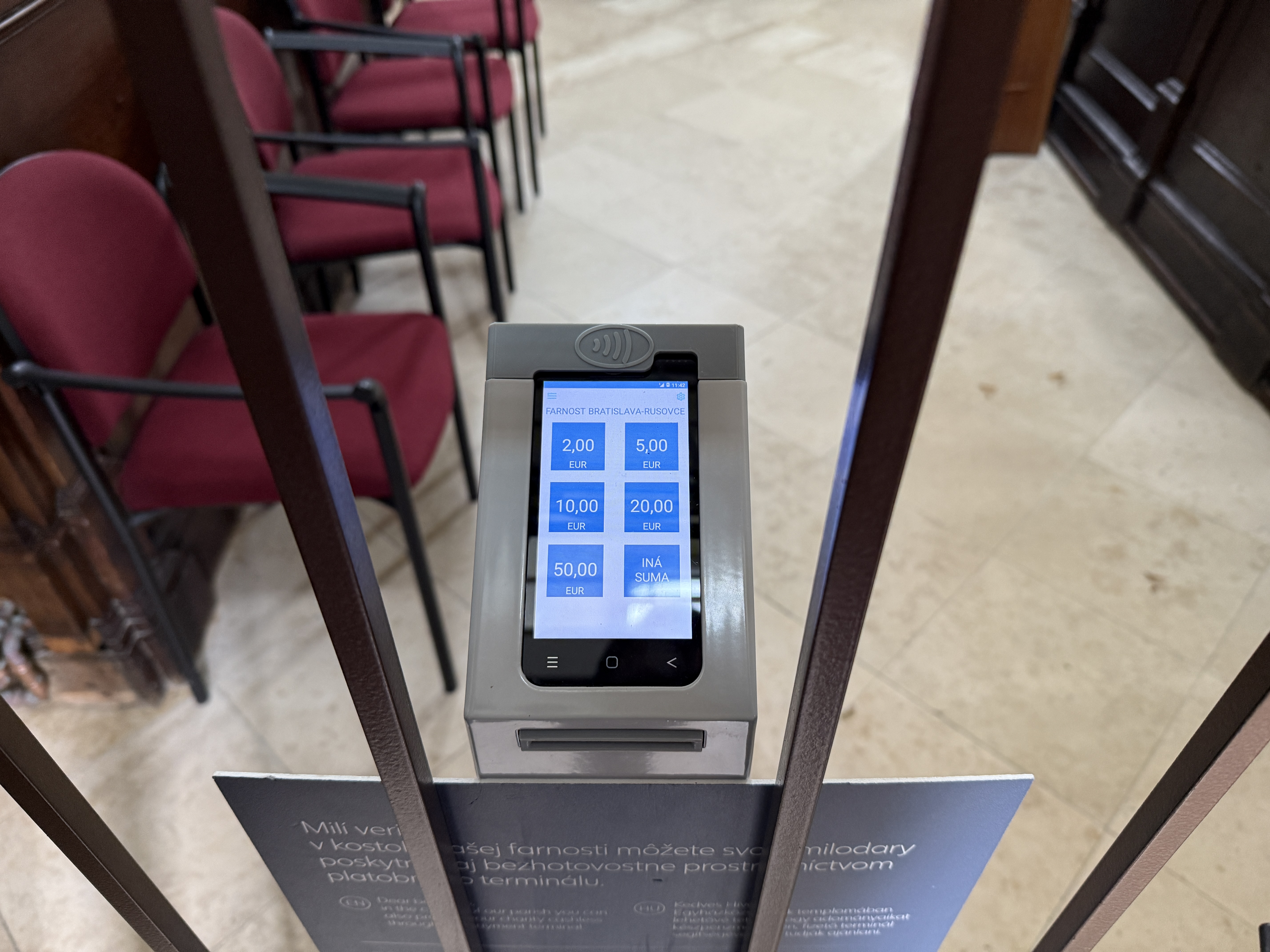 contactless payment terminal