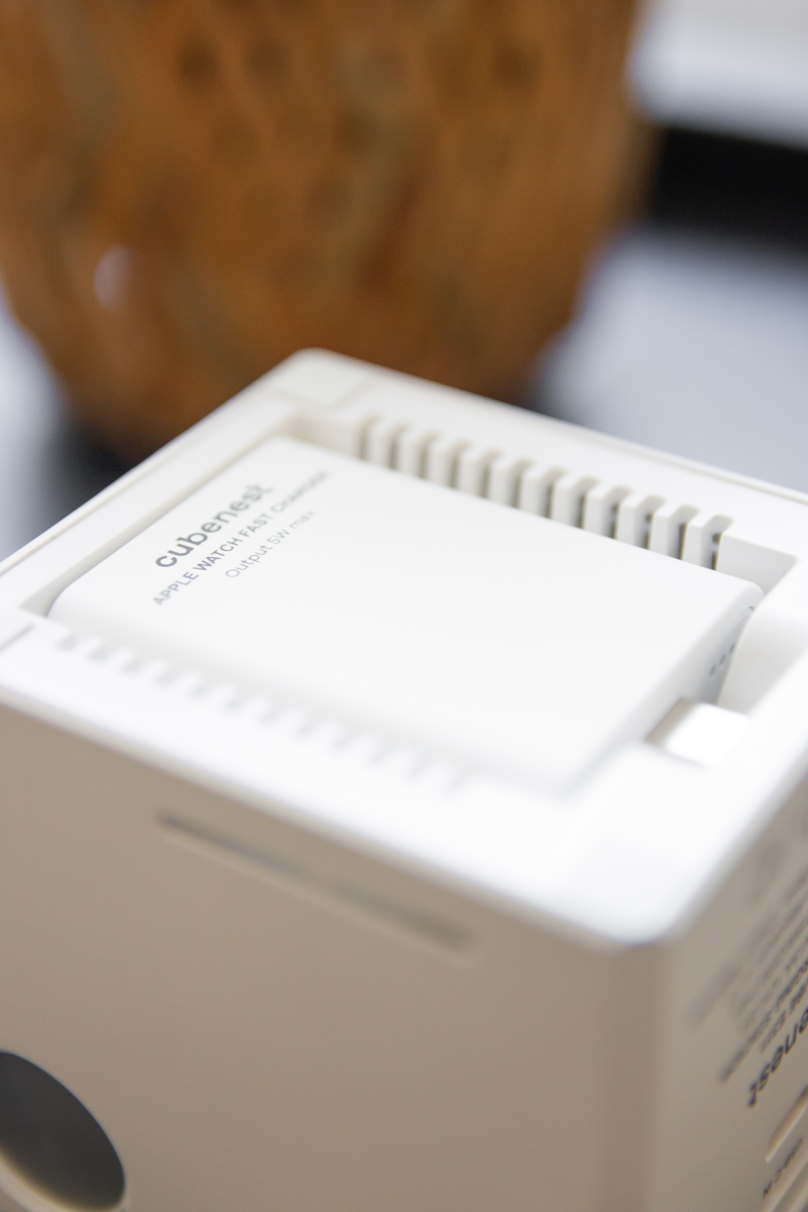 cubenest charger closeup