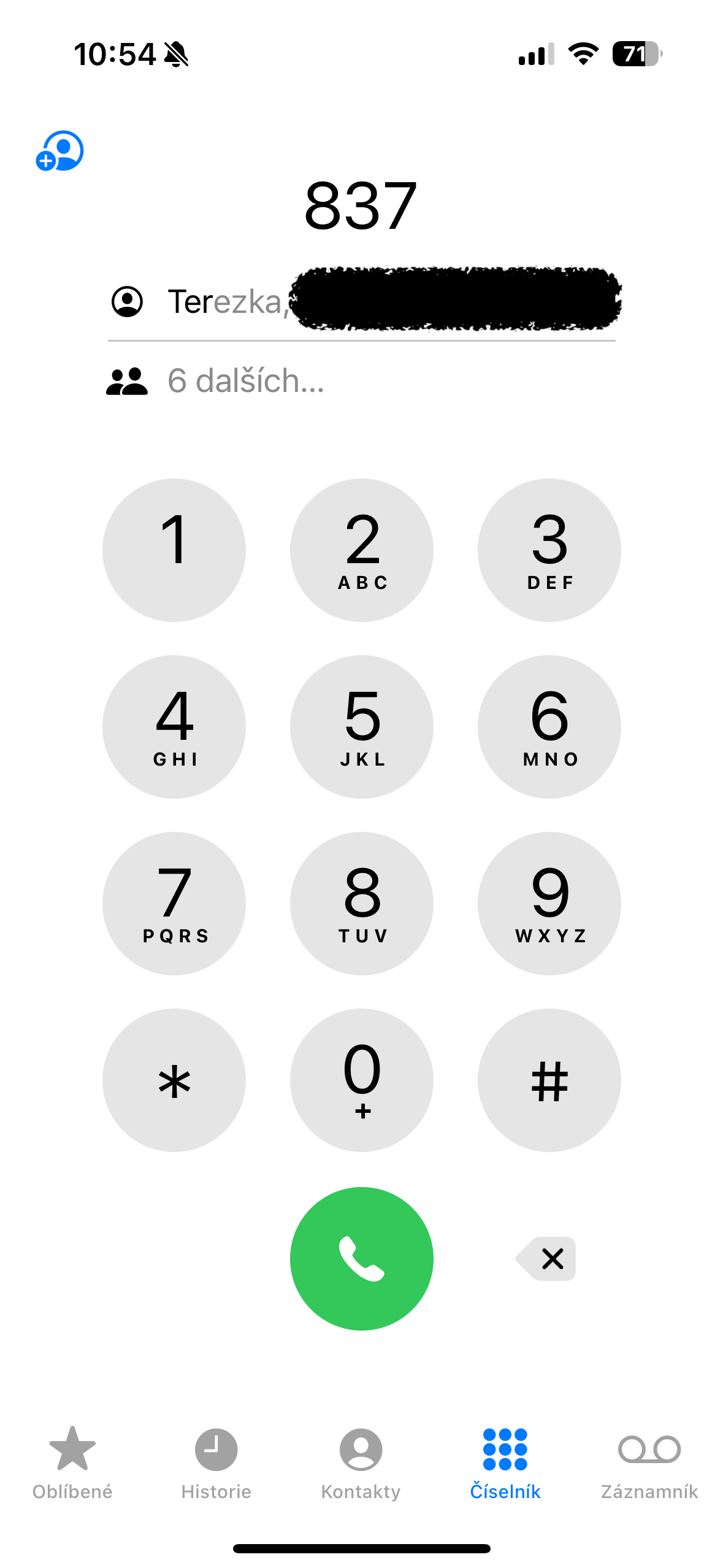 iphone dialer screen with contact