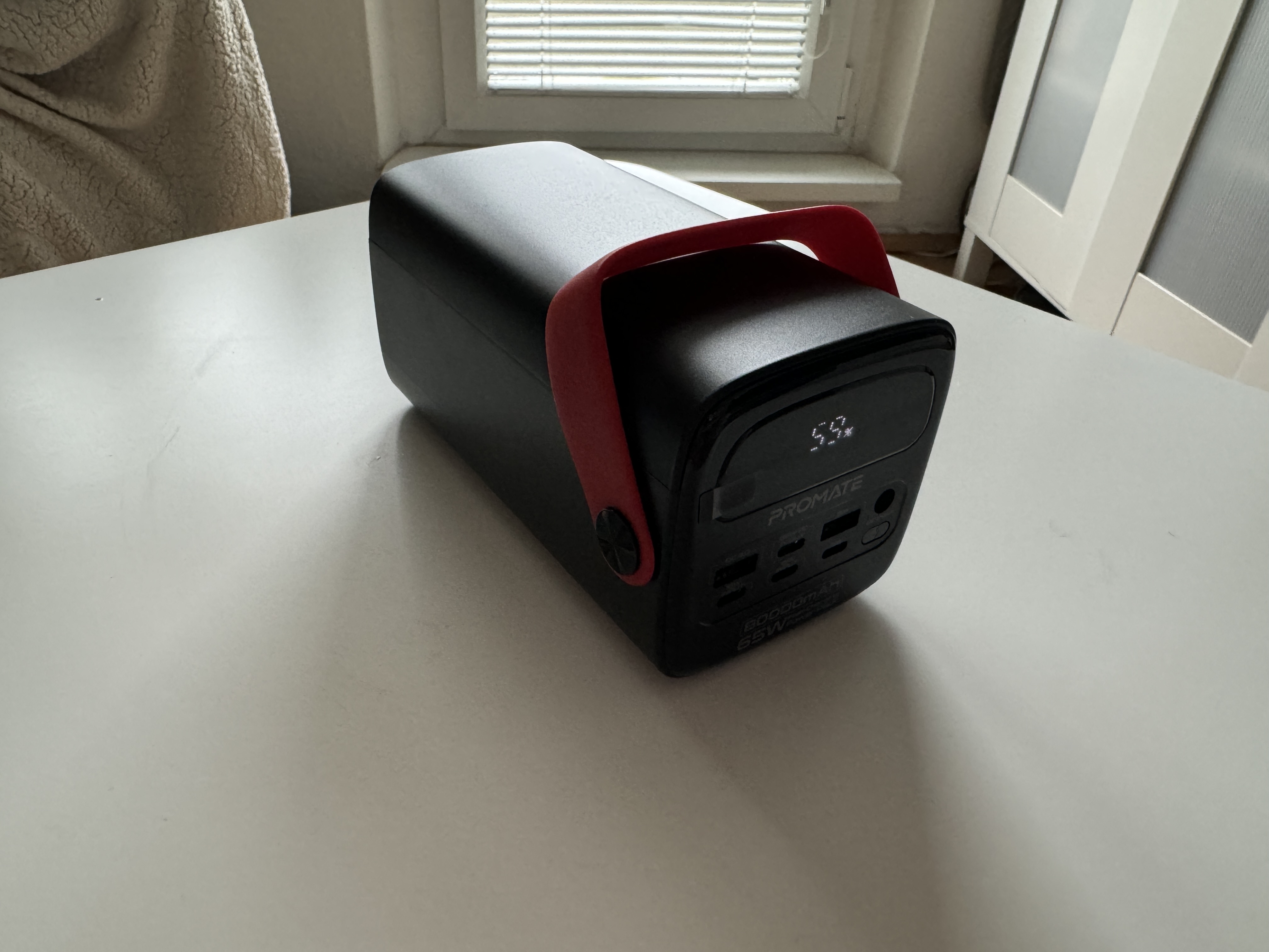 promate power pack angle view